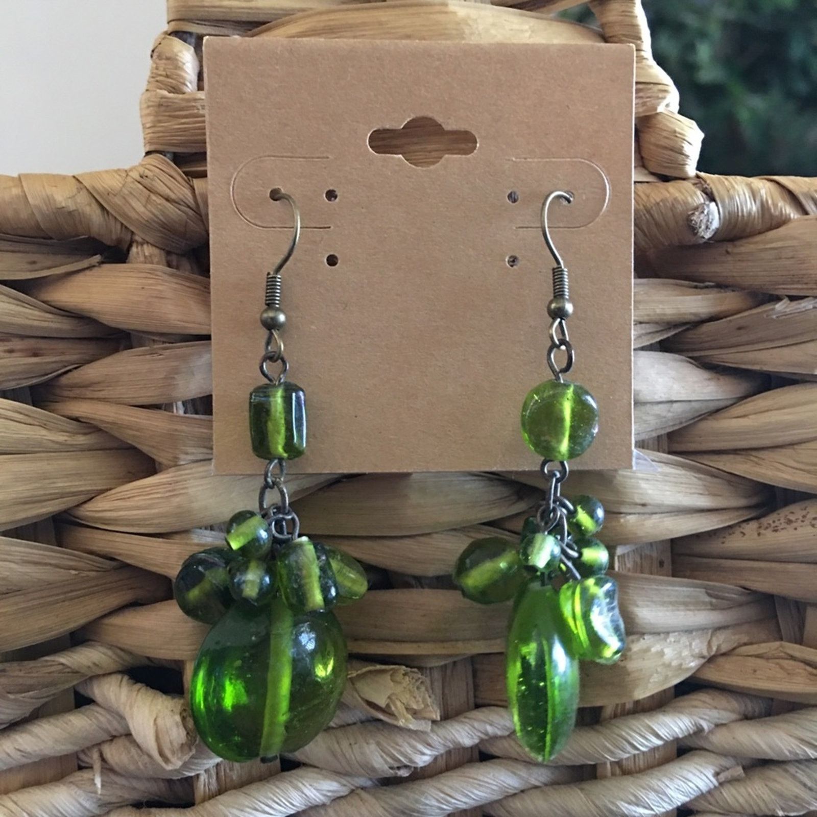 Vintage Vintage green glass drop fish hook earrings Size ONE SIZE - 1 Thumbnail