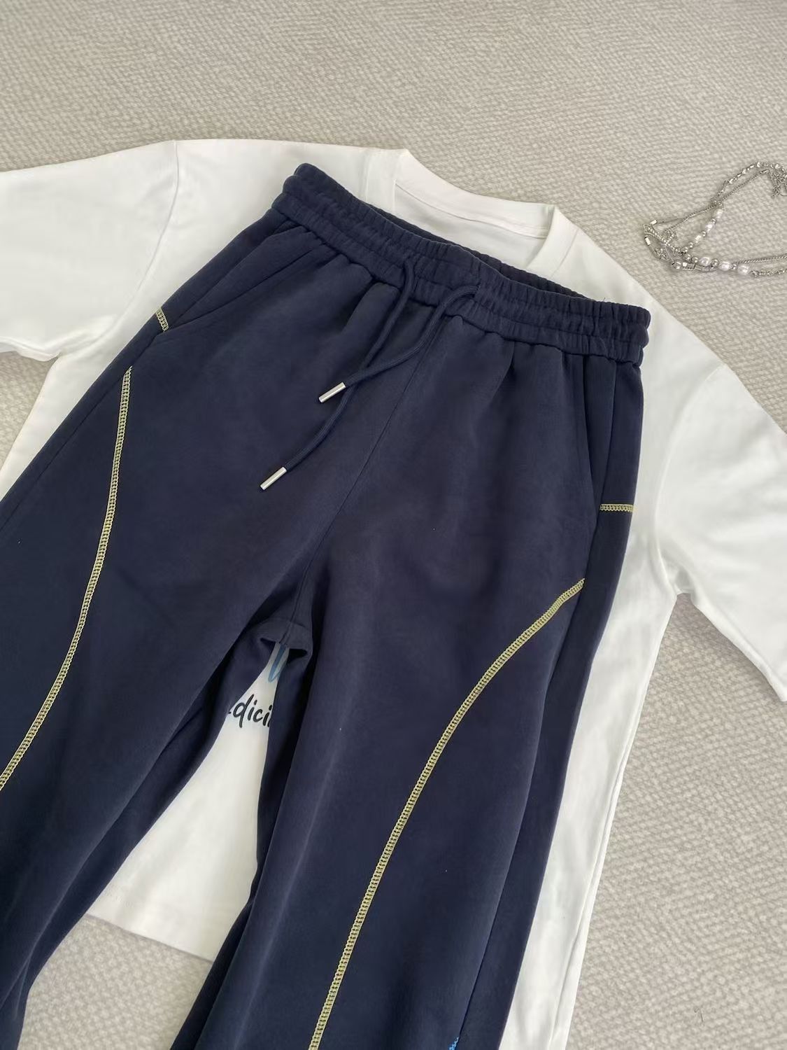 Vintage Navy Contrast Stitch Wide-Leg Sweatpants Size US 32 / EU 48 - 2 Thumbnail