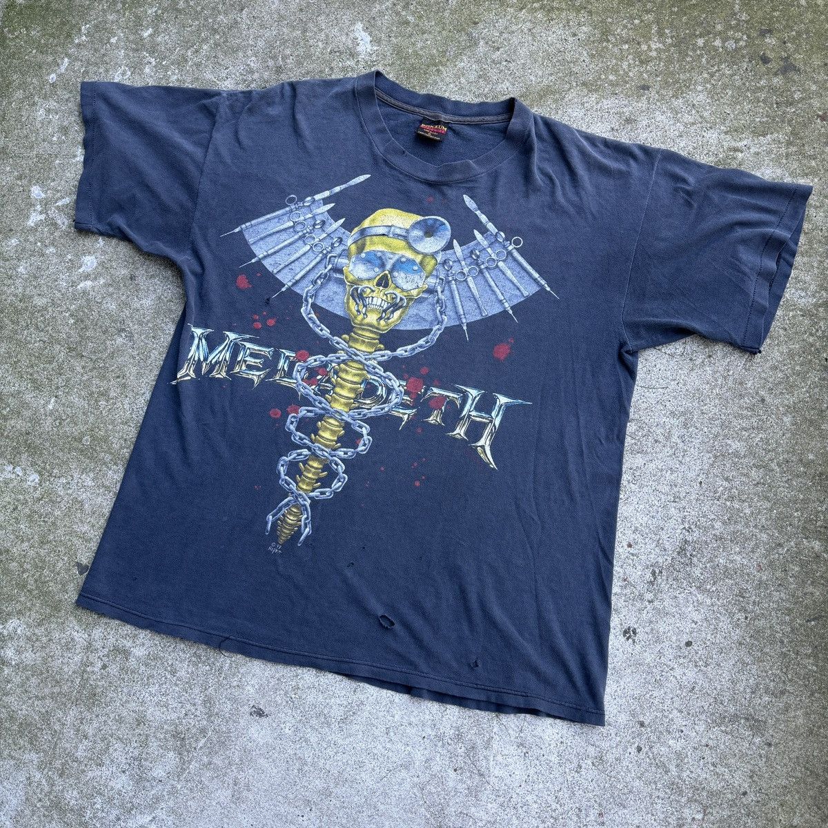 Band Tees 90s Megadeth Thrashed Faded Distressed Metal Tee ERD Grunge Size US XL / EU 56 / 4 - 4 Thumbnail