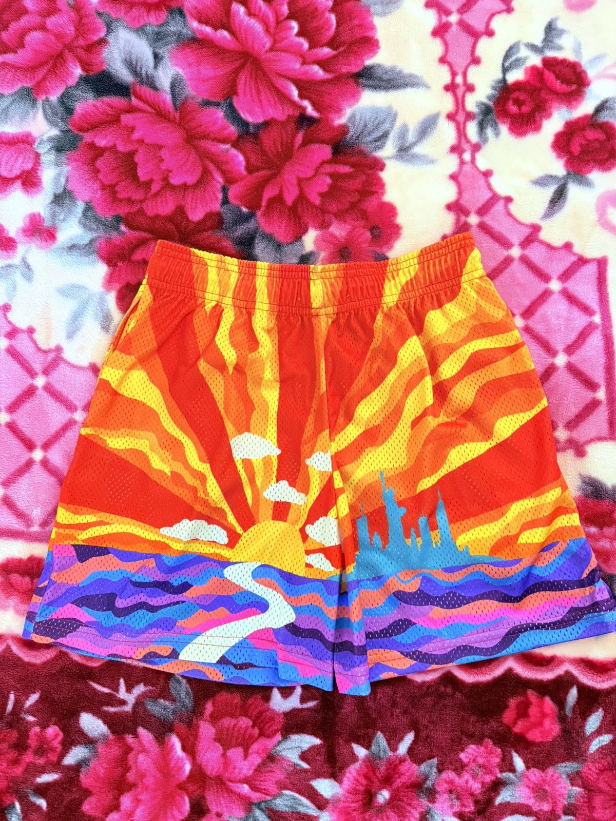 Eric Emanuel Eric Emanuel Basic Short “NYC Sunset Yellow” Size L New🔥 Size US 34 / EU 50 - 5 Thumbnail