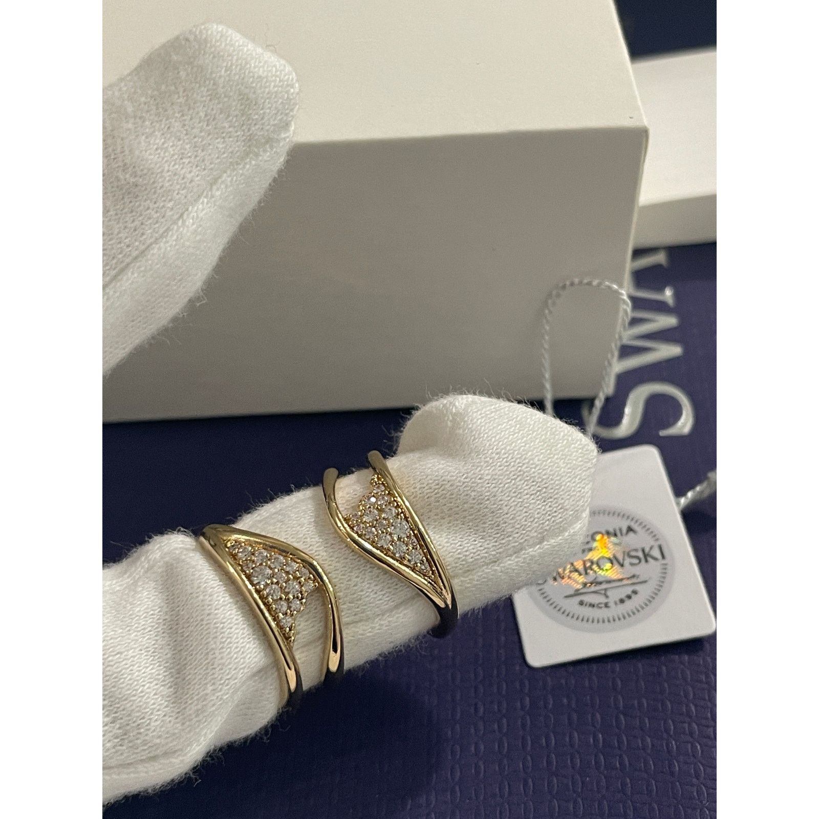 Swarovski Atelier Swarovski Gilded Treasures Ring SIZE 52/6 new Size ONE SIZE - 8 Thumbnail