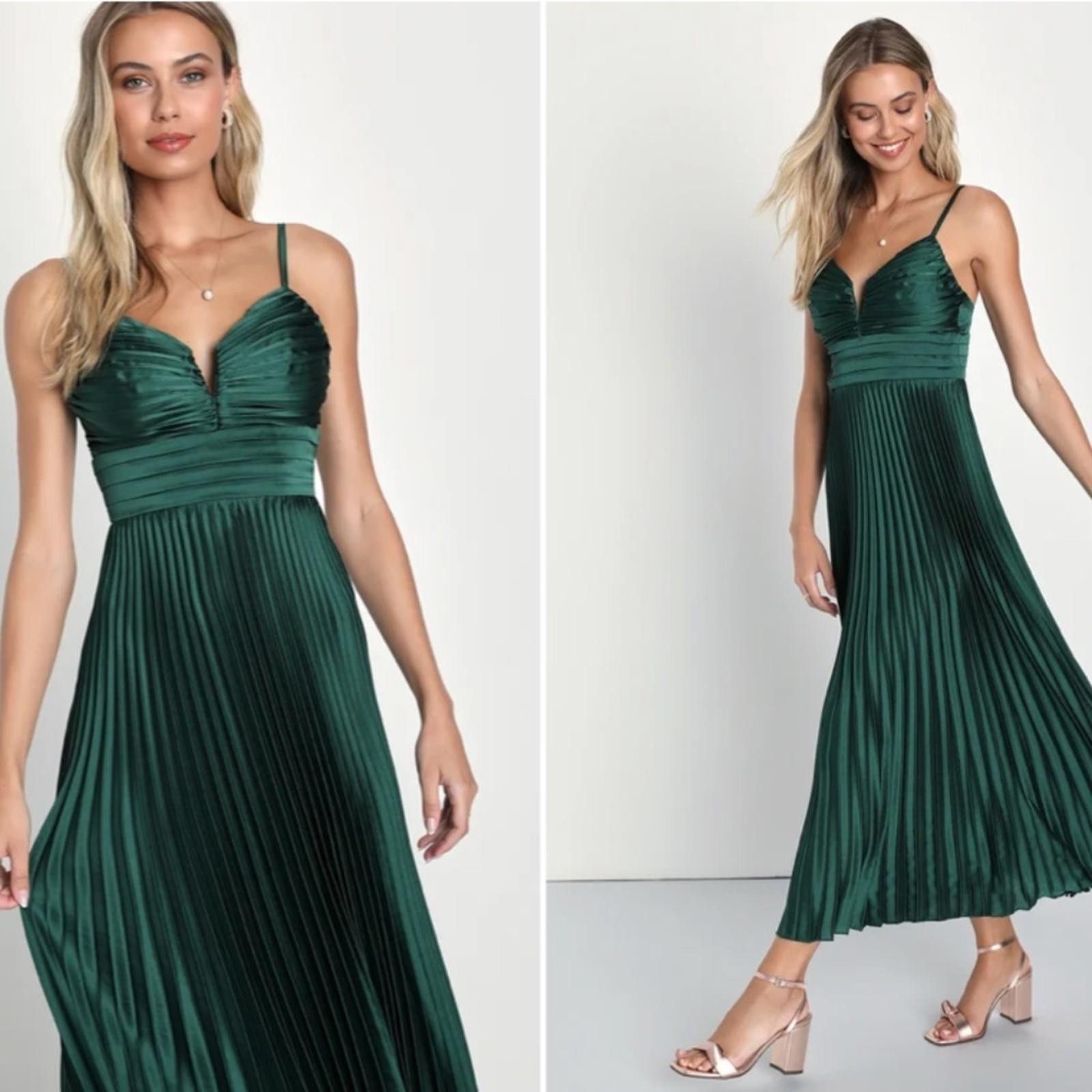 Lulus LULU's Prom Wedding Bridesmaid Sexy Flowy Elegant Midi Dress Size XS / US 0-2 / IT 36-38 - 3 Thumbnail