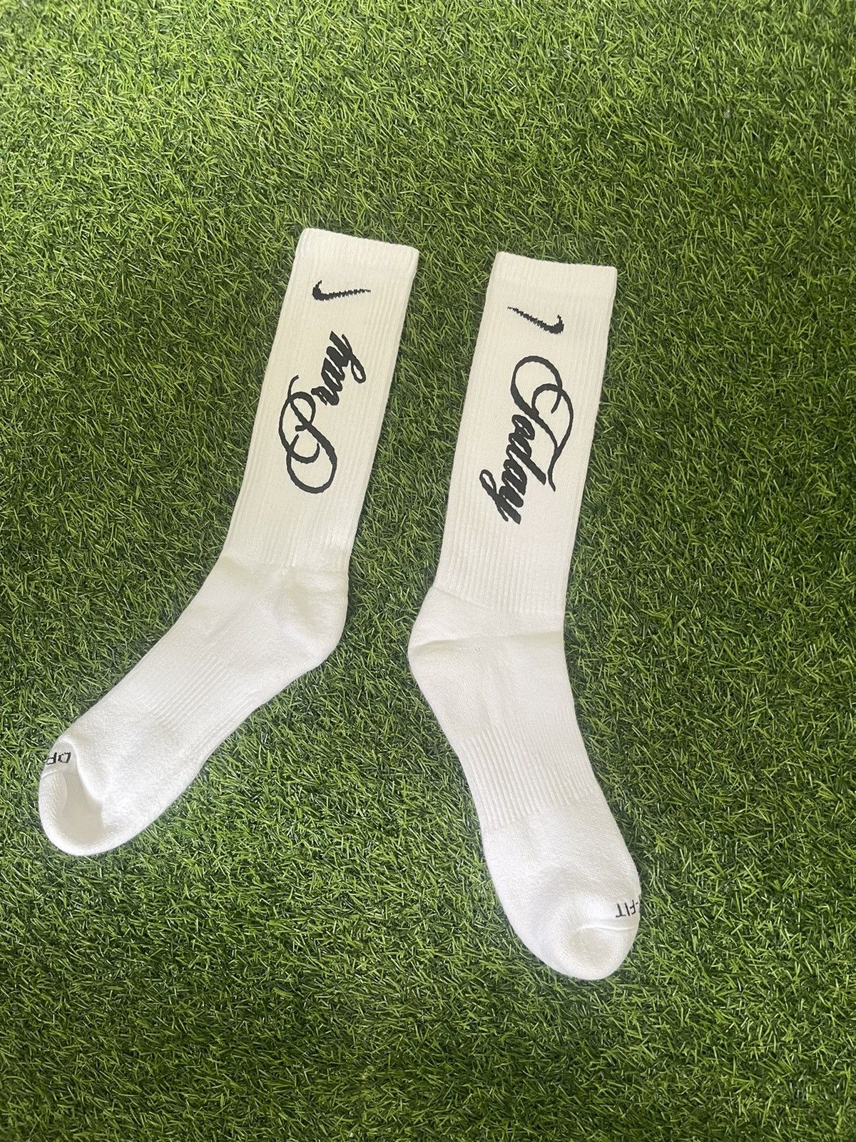 Nike NIKE CUSTOM PRAY TODAY SOCKS Size ONE SIZE - 1 Thumbnail