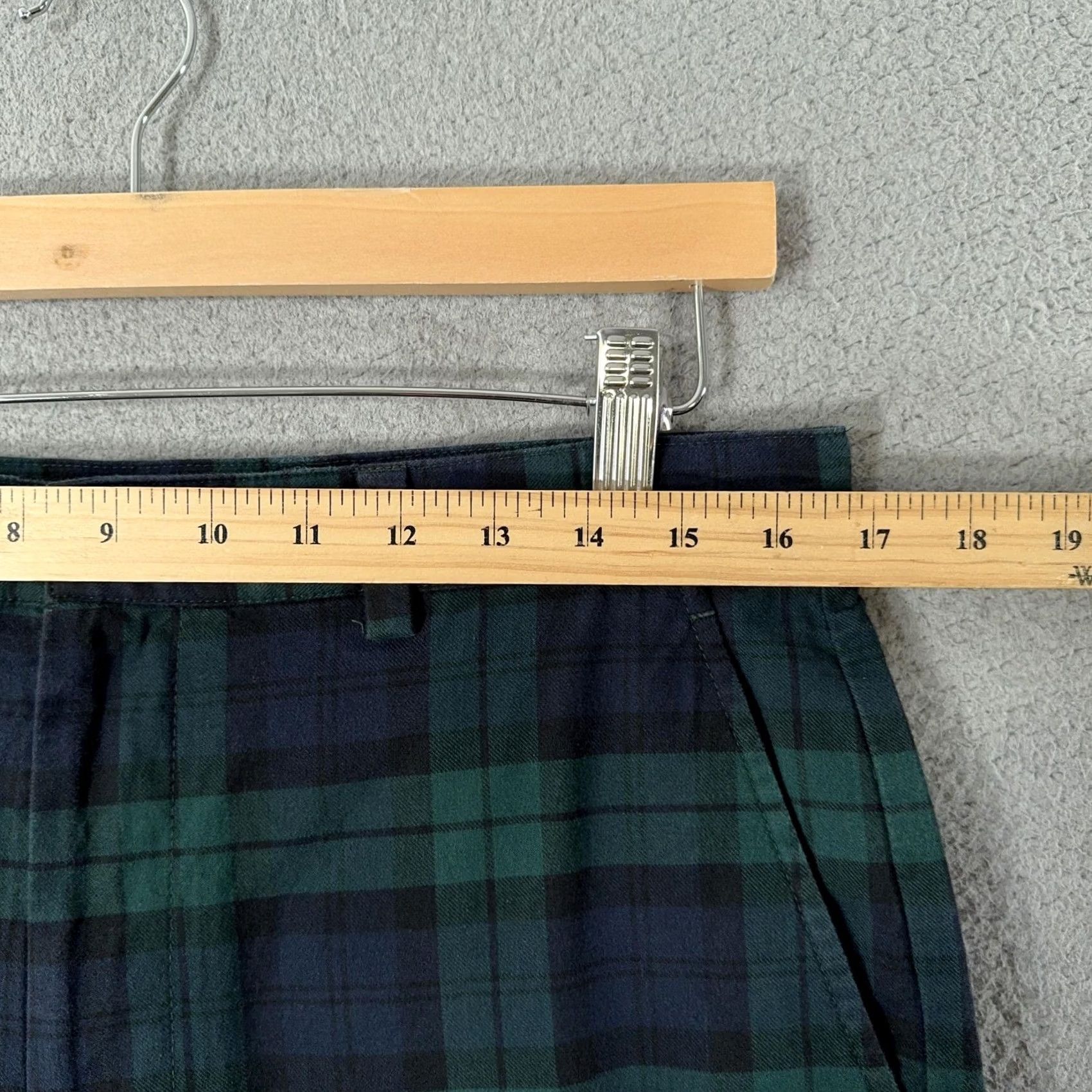 Brooks Brothers Brooks Brothers Clark Black Watch Plaid Pants Mens 33x32 Green Chino Flannel Size US 33 - 6 Thumbnail