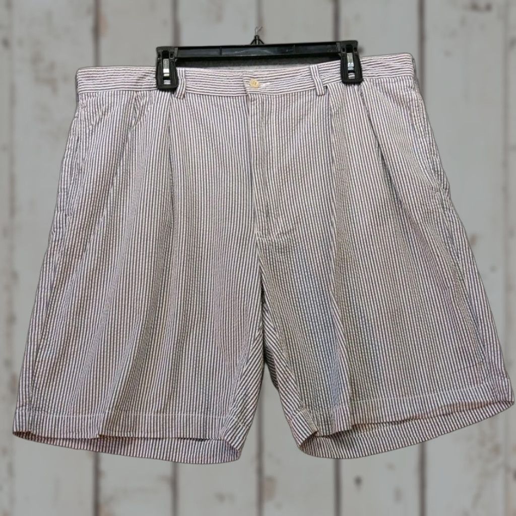 Polo Ralph Lauren VINTAGE Polo Ralph Lauren Shorts Mens Size 40 Blue White Striped Seersucker Golf GUC Size US L / EU 52-54 / 3 - 1 Thumbnail
