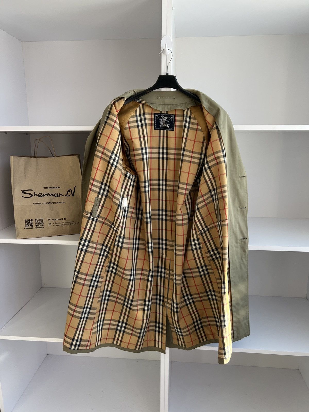 Burberry × Vintage Vintage Burberry trench coat old money style Size US L / EU 52-54 / 3 - 9 Thumbnail