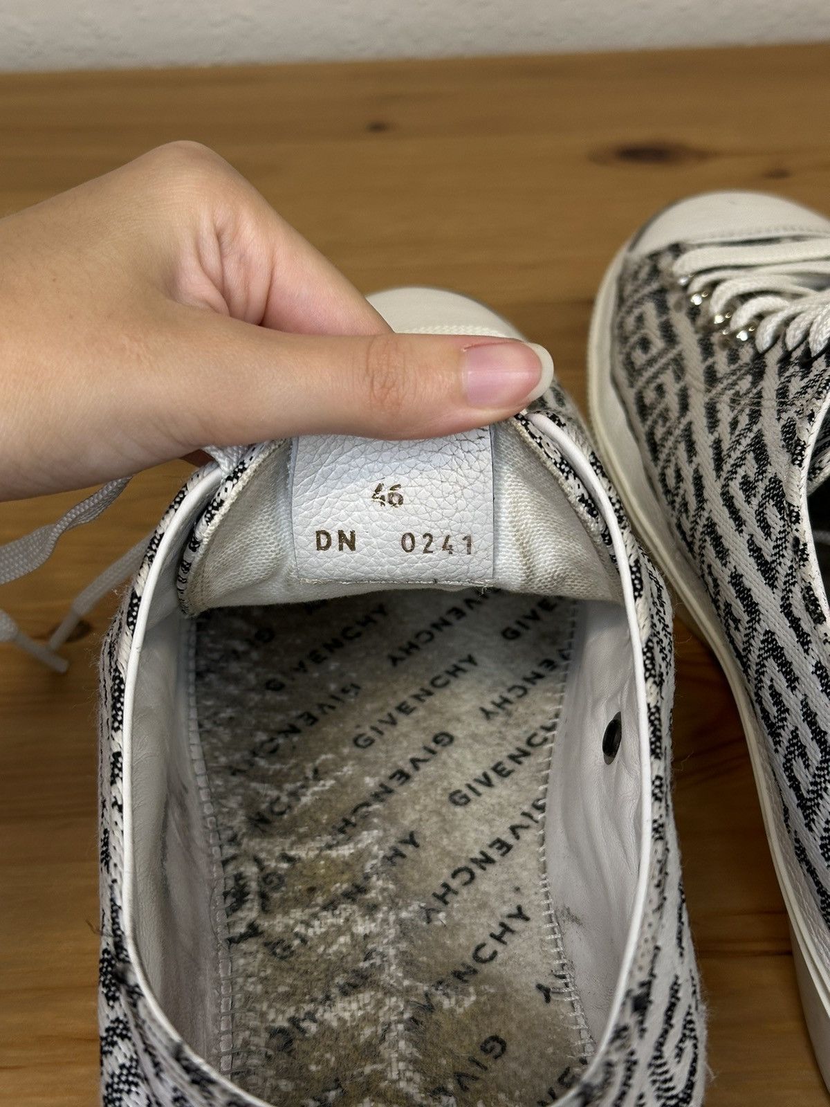 Givenchy Givenchy City Low Sneakers Size US 13 / EU 46 - 9 Thumbnail