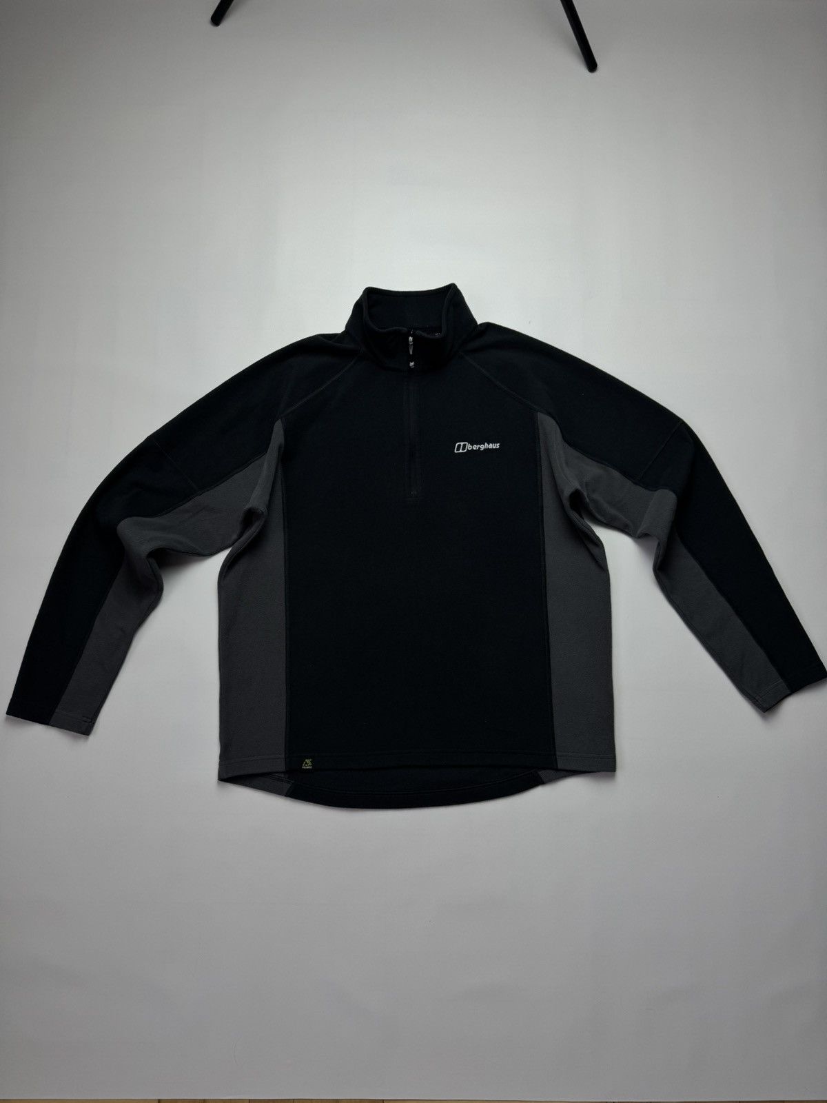 Berghaus Vintage Berghaus 1/4 Zip Fleece Pullover - Navy Blue Size L Size US L / EU 52-54 / 3 - 1 Thumbnail