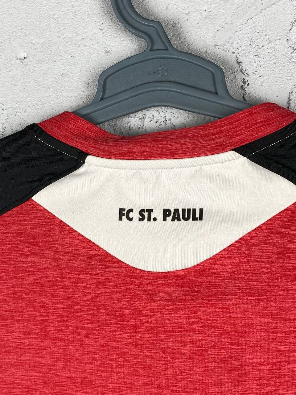 Under Armour Under Armour St.Pauli Home vintage soccer jersey unique Size US M / EU 48-50 / 2 - 8 Thumbnail