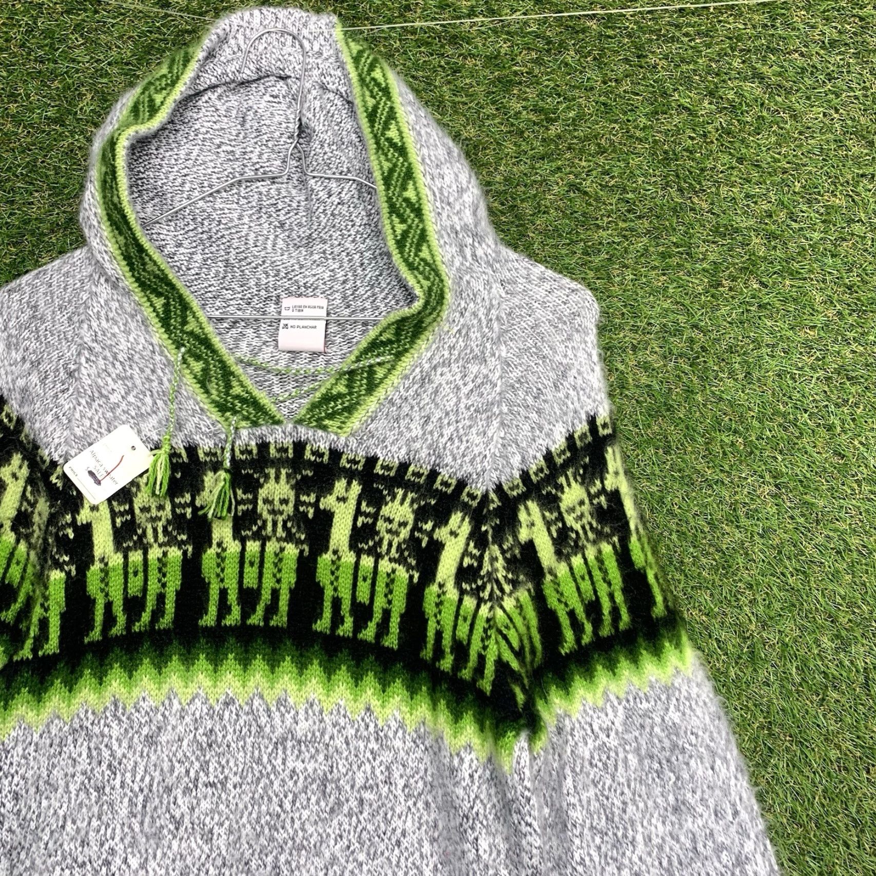 Vintage VINTAGE Alpaca Wool Sweater Womens Small Hooded Pullover Green Gey Sweatshirt Aztec AOP Size S / US 4 / IT 40 - 3 Thumbnail