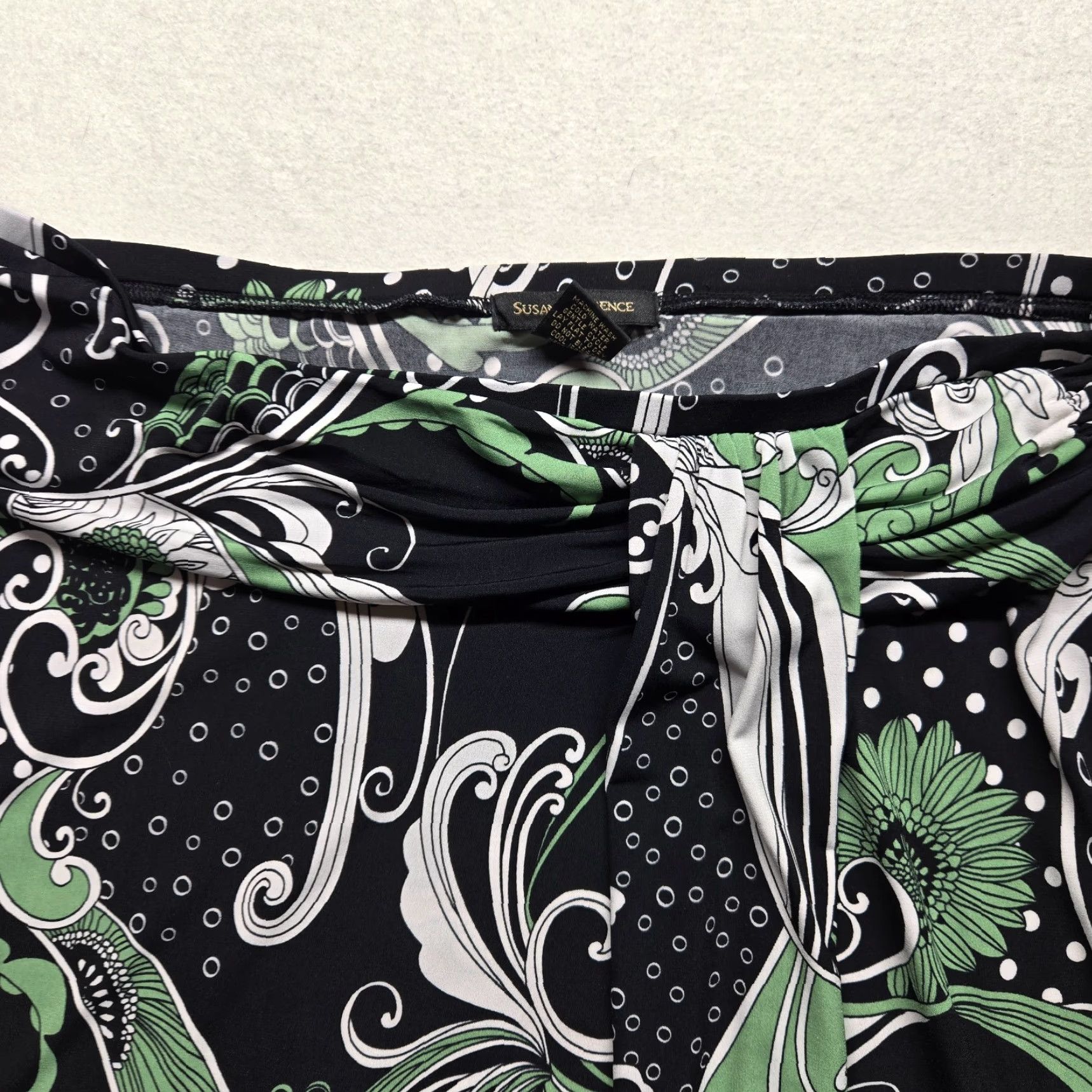 Vintage Susan Lawrence Skirt Knee Length A-Line Black Green Floral Adult Women's L Large Size 36" / US 14 / IT 50 - 2 Thumbnail