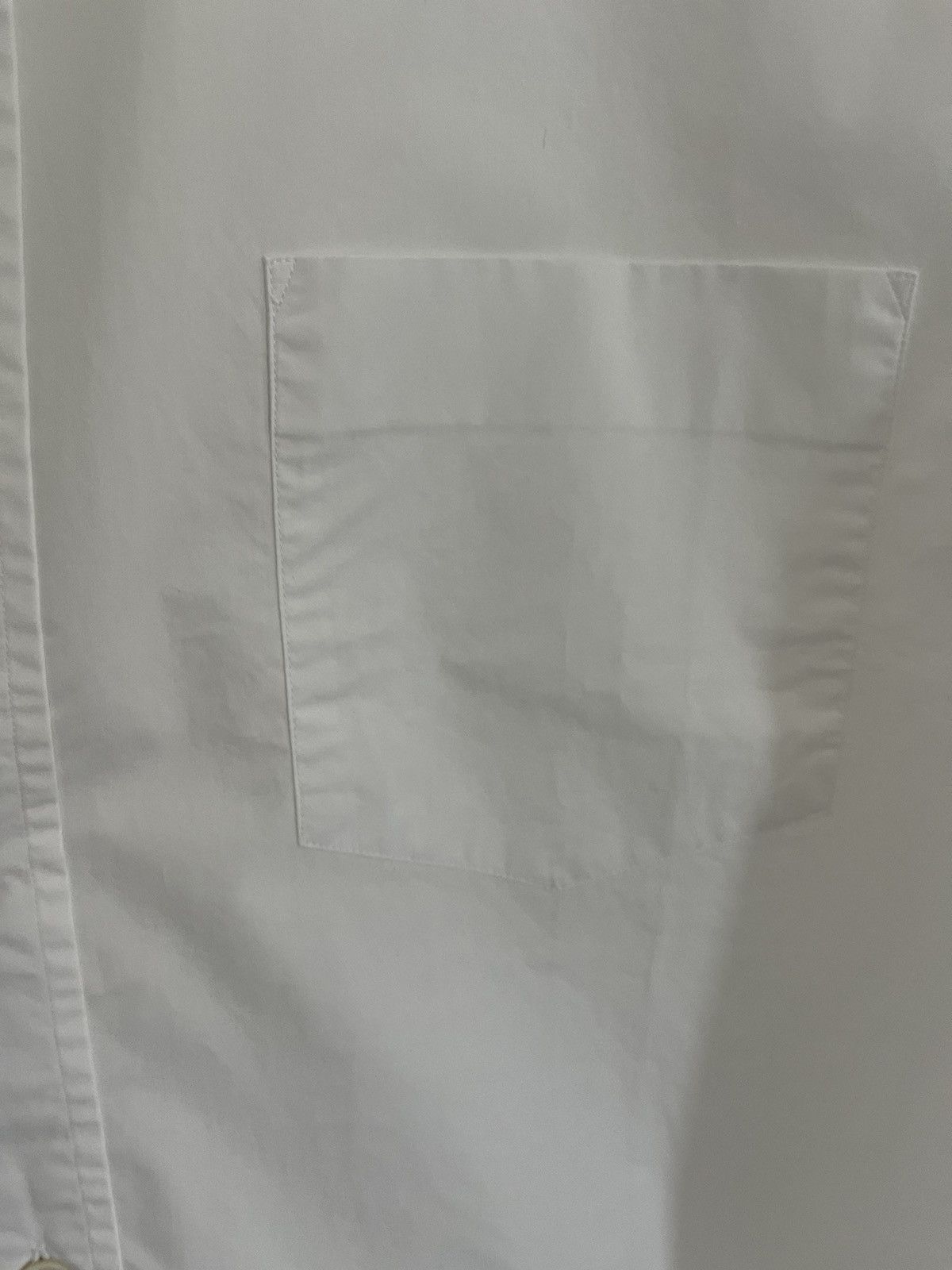 Fendi FENDI white boxy short sleeve shirt Size US L / EU 52-54 / 3 - 7 Thumbnail