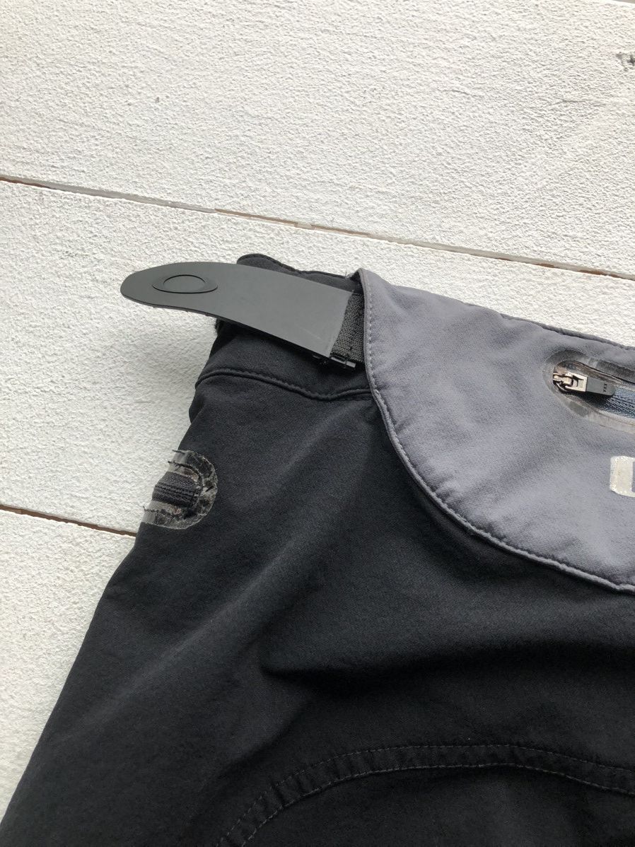 Oakley × Vintage Vintage 2000’s Oakley Software Cargo Tactical Shorts M-L Size US 34 / EU 50 - 9 Thumbnail