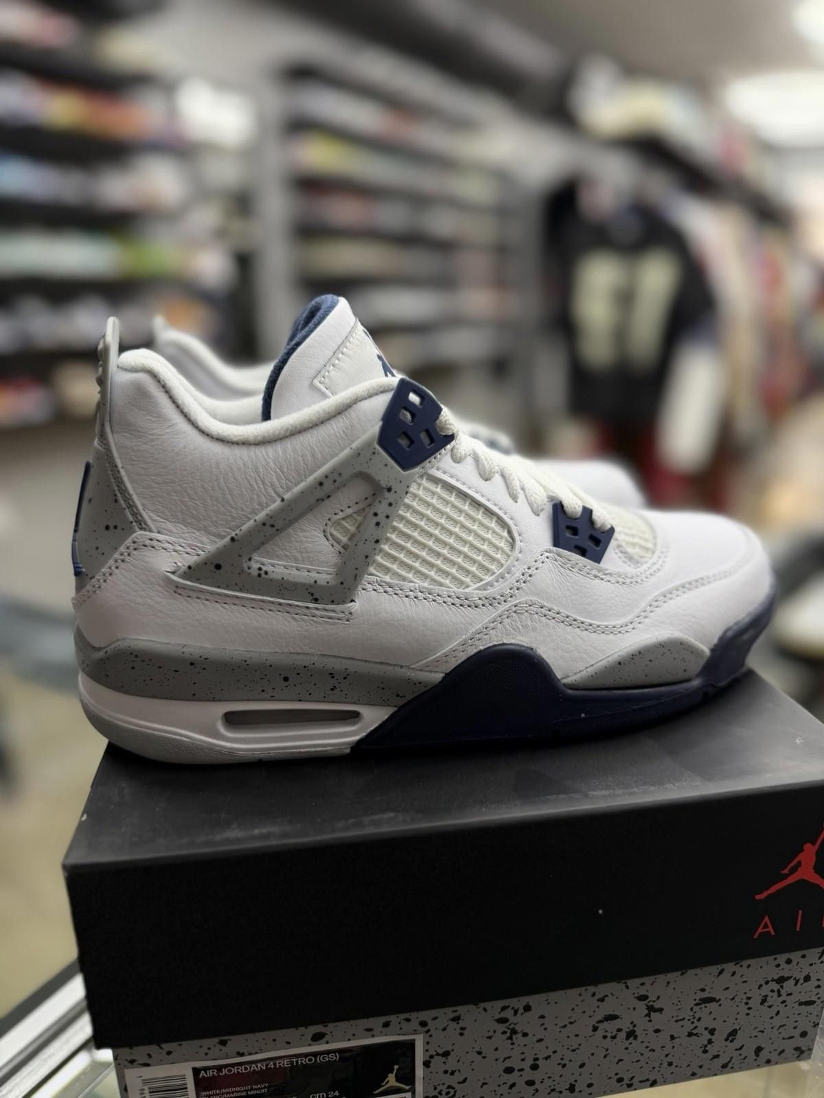 Jordan Brand Jordan Air Jordan 4 Retro GS 6Y/7.5W- 408452-140 - Size US 6 / EU 39 - 3 Thumbnail