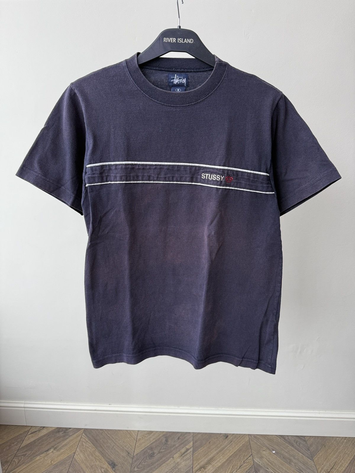 Stussy Vintage Stussy Embroidered Logo T-Shirt made in USA Size US S / EU 44-46 / 1 - 1 Thumbnail