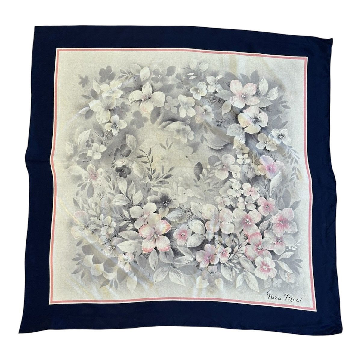 Nina Ricci vintage Nina Ricci square silk scarf. Size ONE SIZE - 4 Thumbnail
