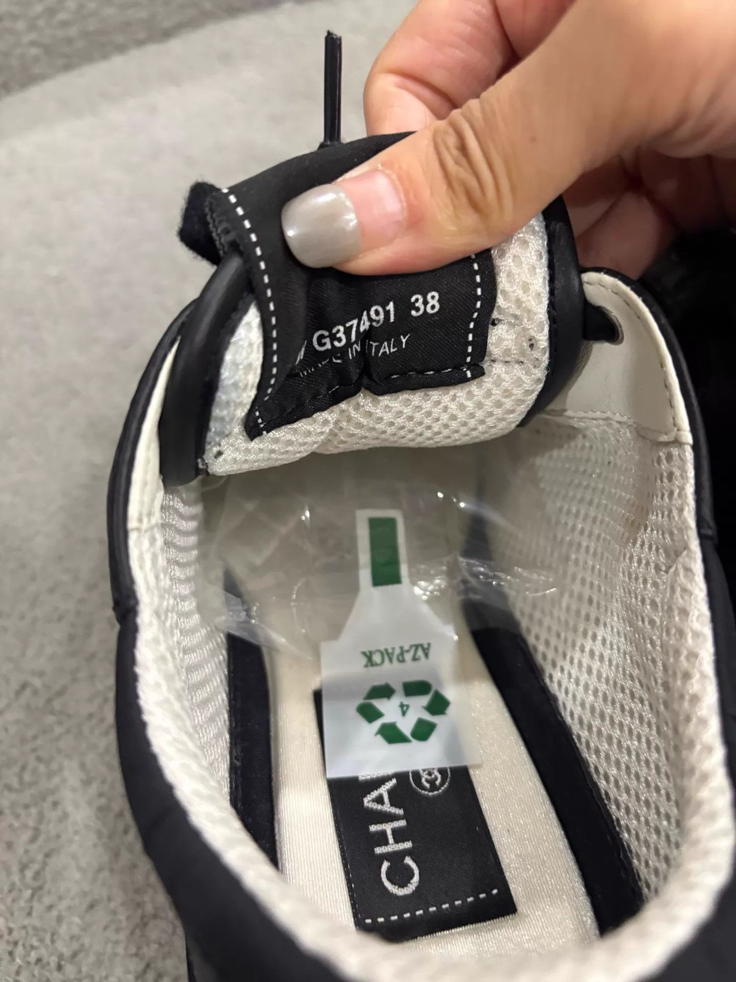 Chanel Chanel Classic Panda Colorblock Sneakers 99 New 38 Size US 7.5 / IT 37.5 - 3 Thumbnail