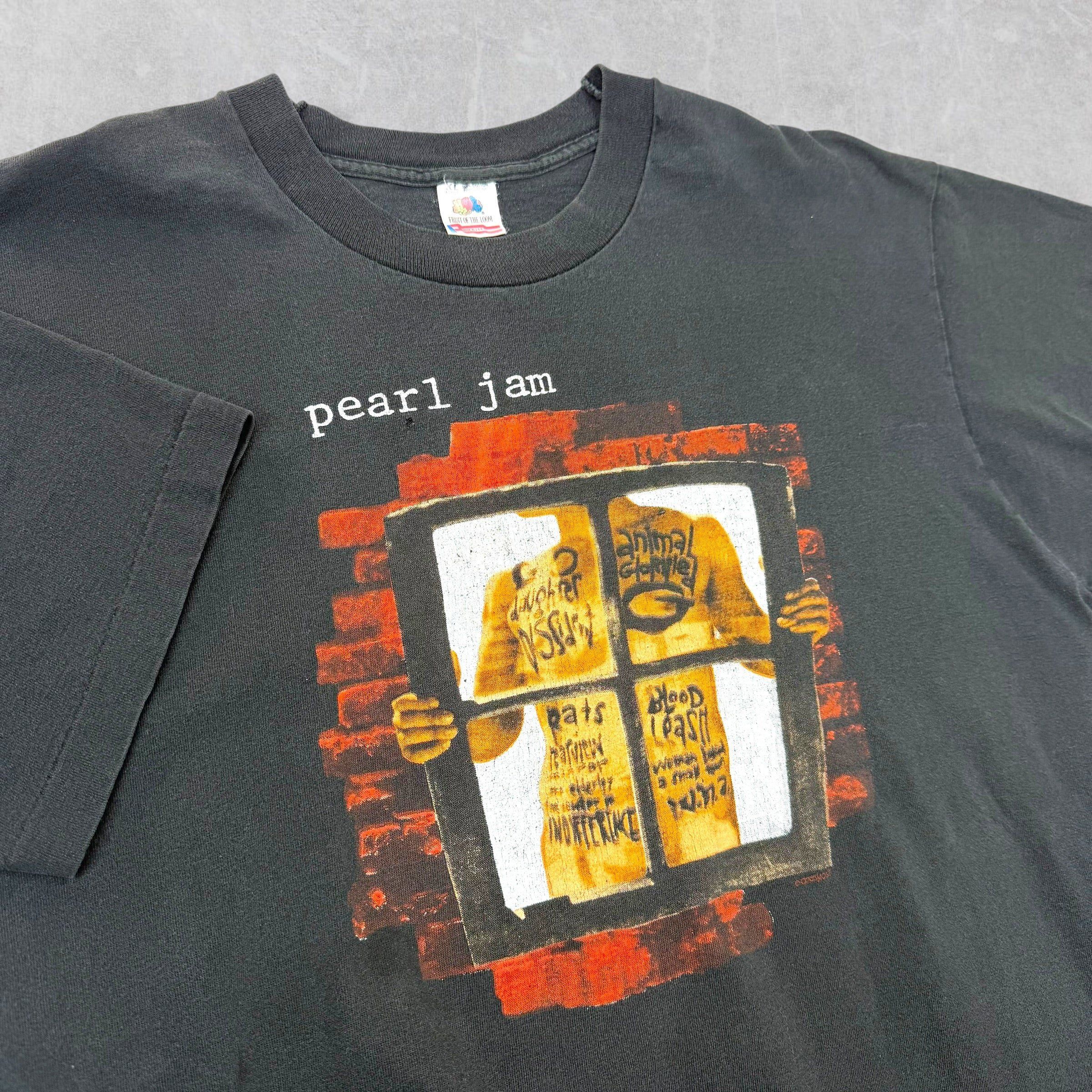 Vintage Vintage '93 Pearl Jam Window Pain Tee XL Size US XL / EU 56 / 4 - 3 Thumbnail