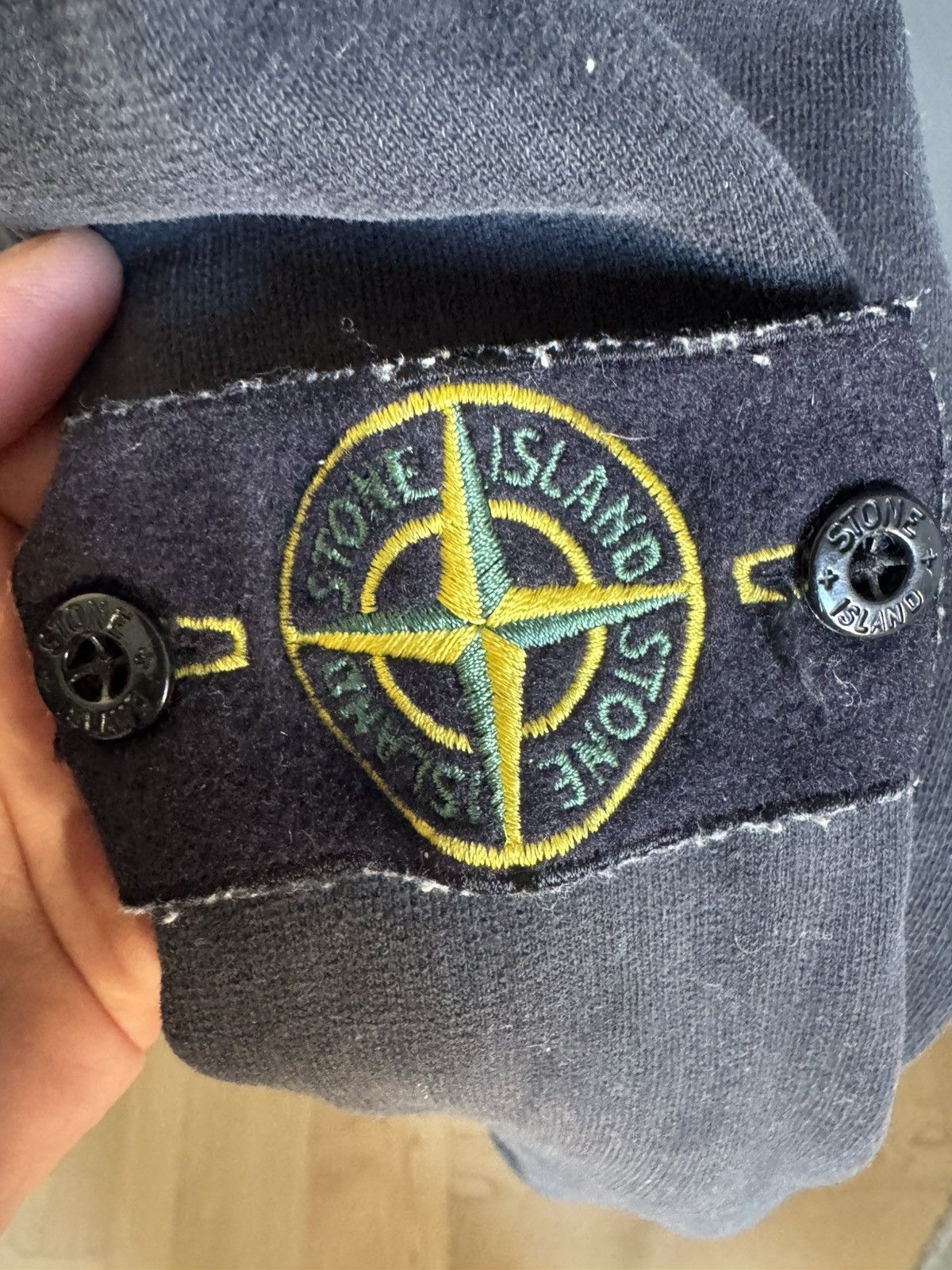 Stone Island Stone Island zip-up in black. Size US XL / EU 56 / 4 - 3 Thumbnail