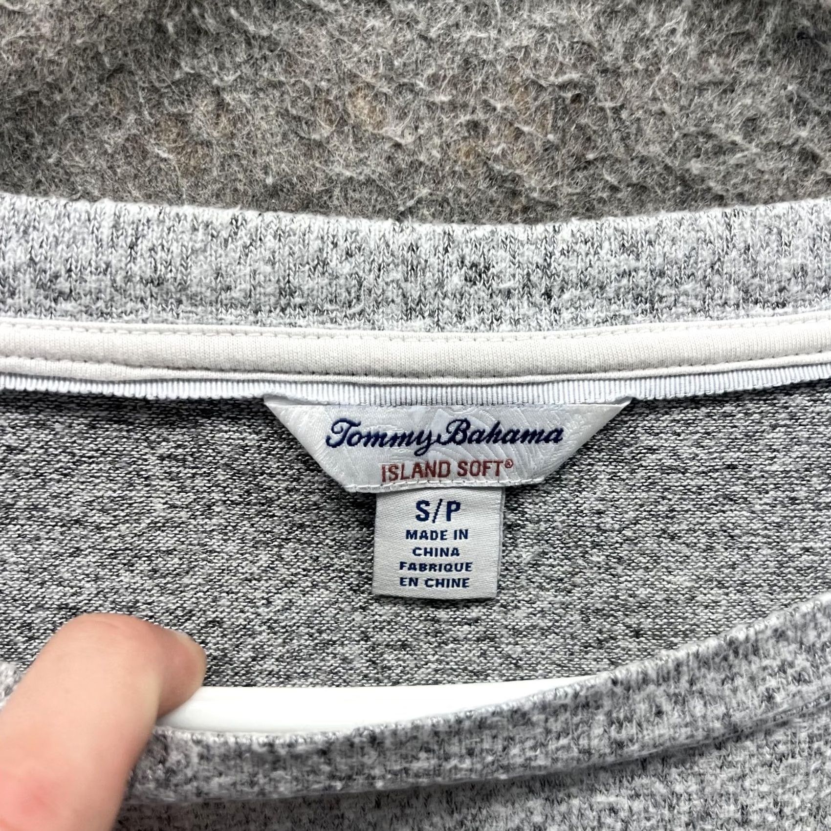 Tommy Bahama Tommy Bahama Sweater Womens Small Gray Island Soft Scoop Neck Knit Pullover Size S / US 4 / IT 40 - 2 Thumbnail