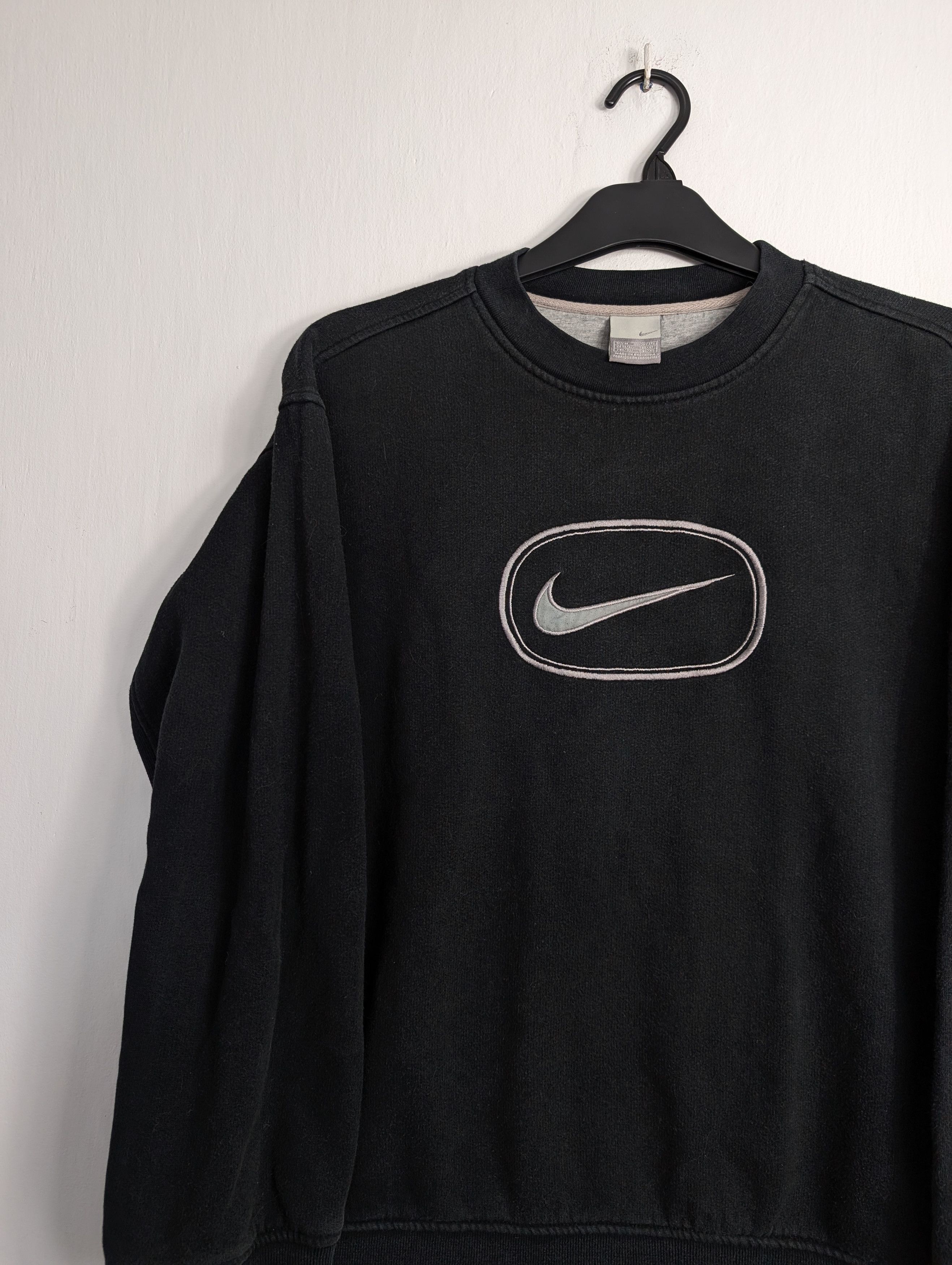 Nike Vintage Nike Center Oval Swoosh Sweatshirt Boxy Retro Y2K Size US M / EU 48-50 / 2 - 2 Thumbnail