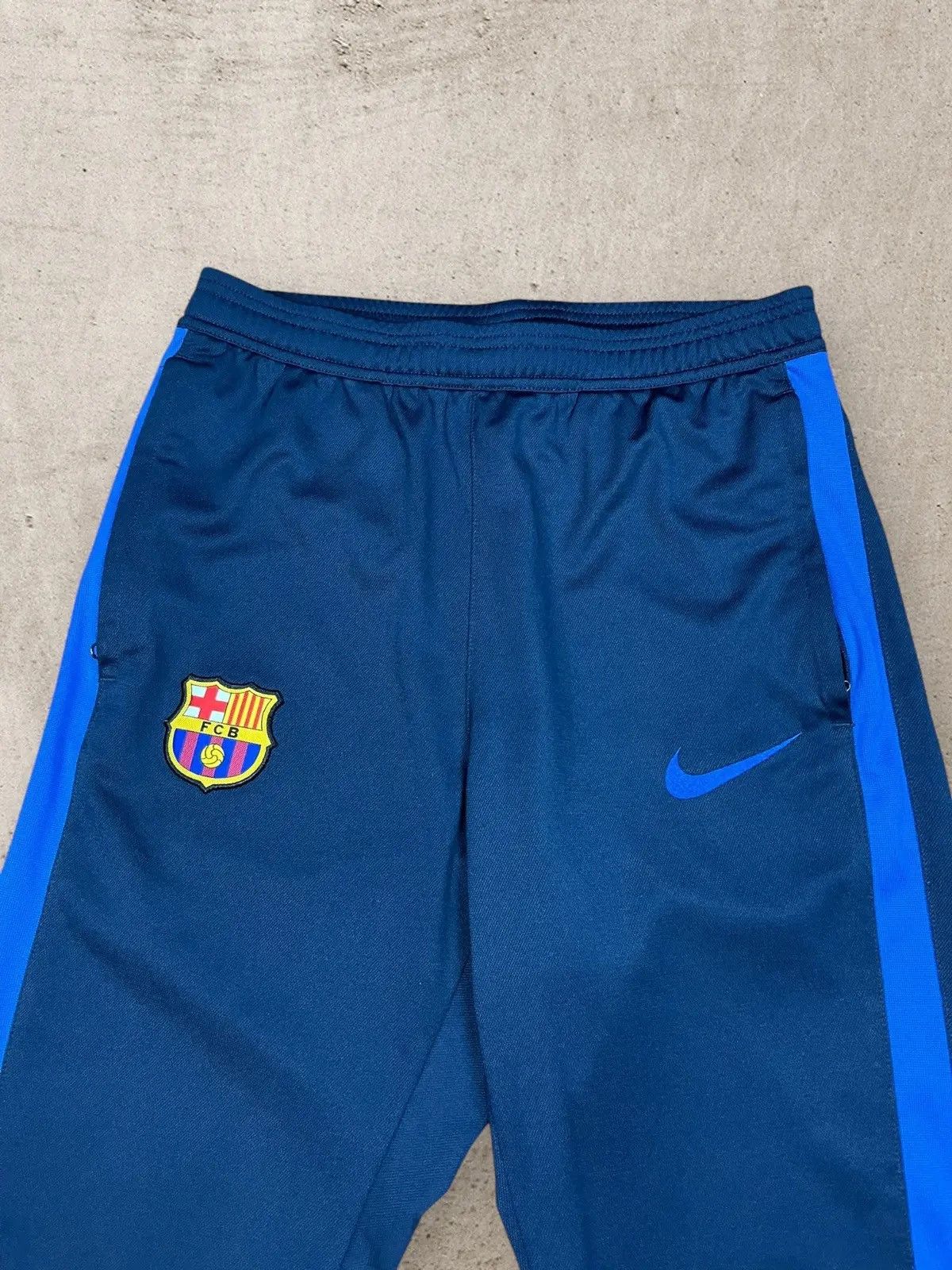 Nike Nike x FC Barcelona Blokecore Training Swetapants M Size US 32 / EU 48 - 2 Thumbnail