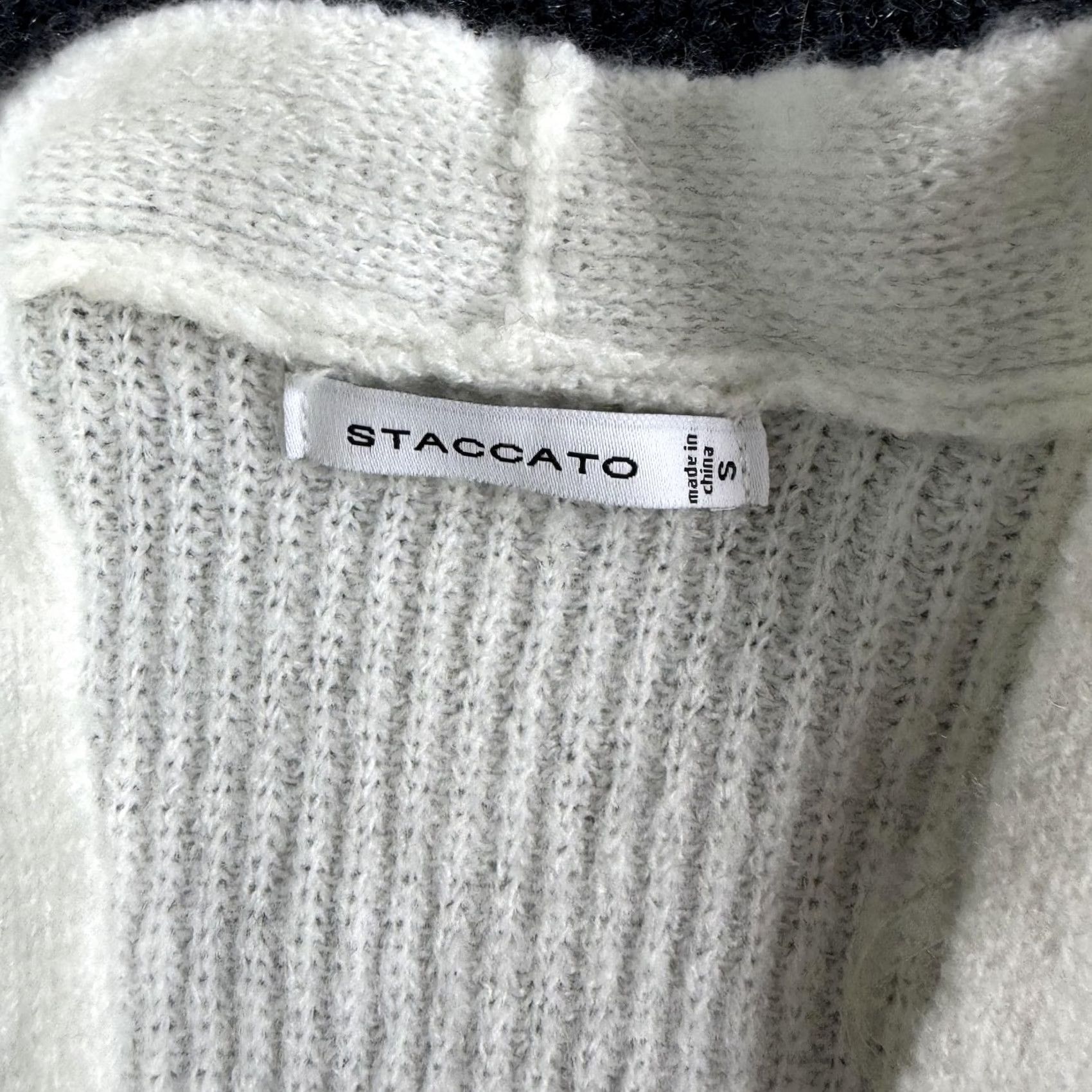 Vintage STACCATO Cardigan Sweater Womens Small Gray V Neck Striped Open Front Pockets Size S / US 4 / IT 40 - 3 Thumbnail