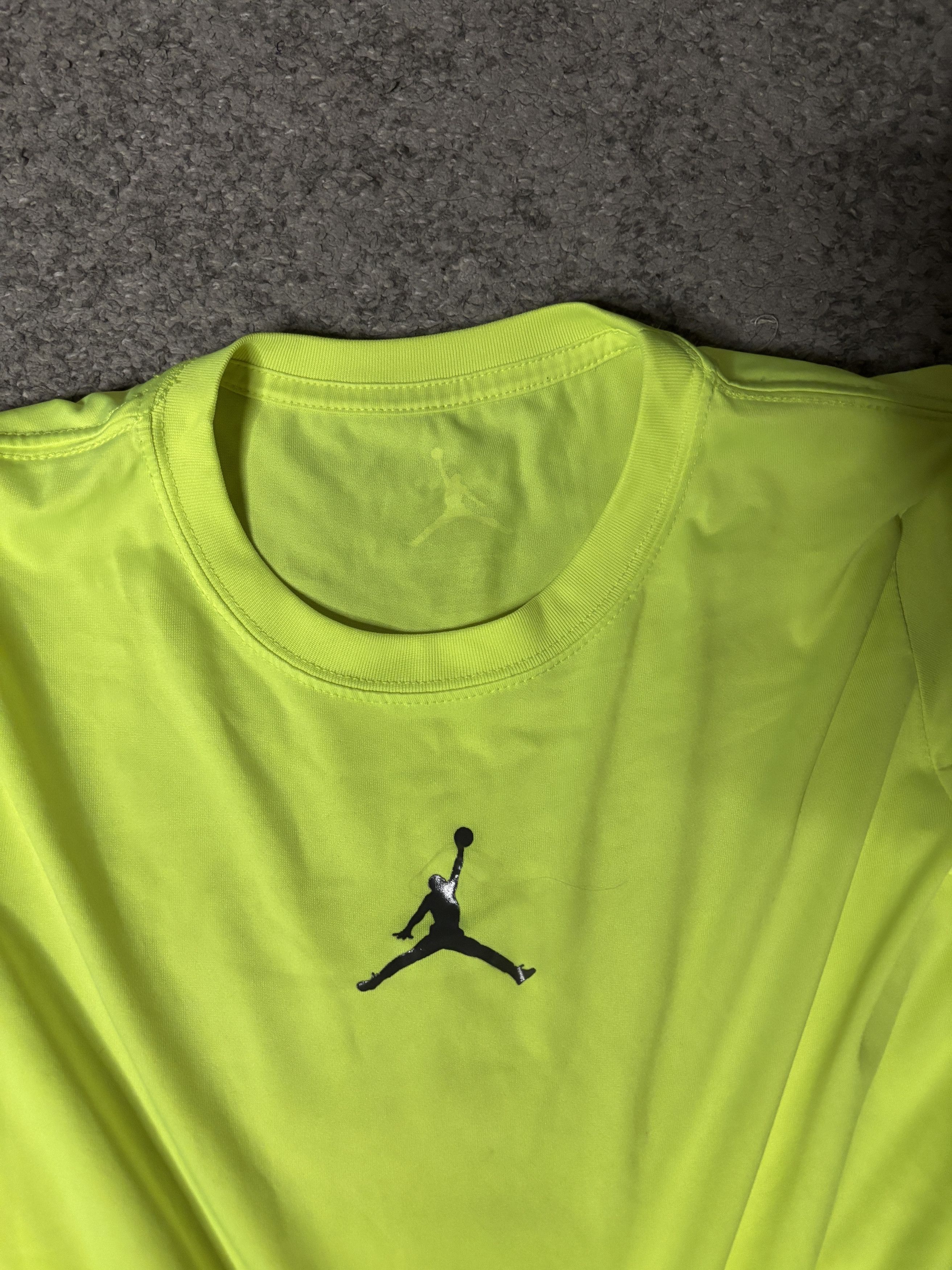 Nike Kids Size XL Air Jordan Training Tee Size US XXS / EU 40 - 2 Thumbnail