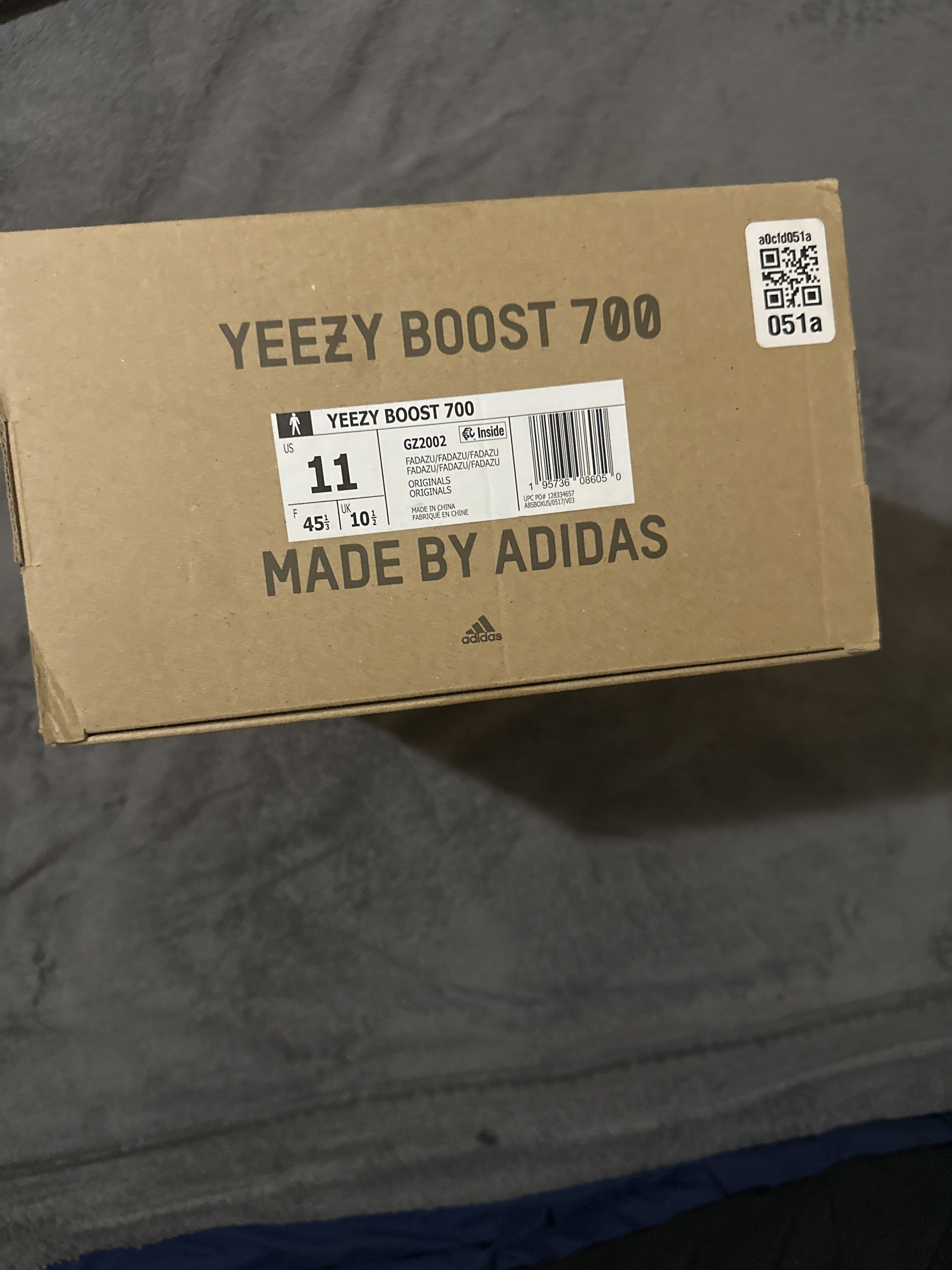 Yeezy Yeezy boost 700 Size US 11 / EU 44 - 2 Thumbnail