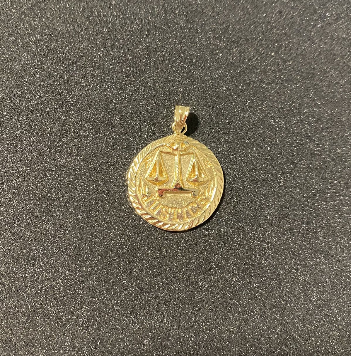 SUPREME18SS Justice Gold Pendant14kネックレス SS18 Supreme Justice 14K Gold Pendant シュプリームネックレス