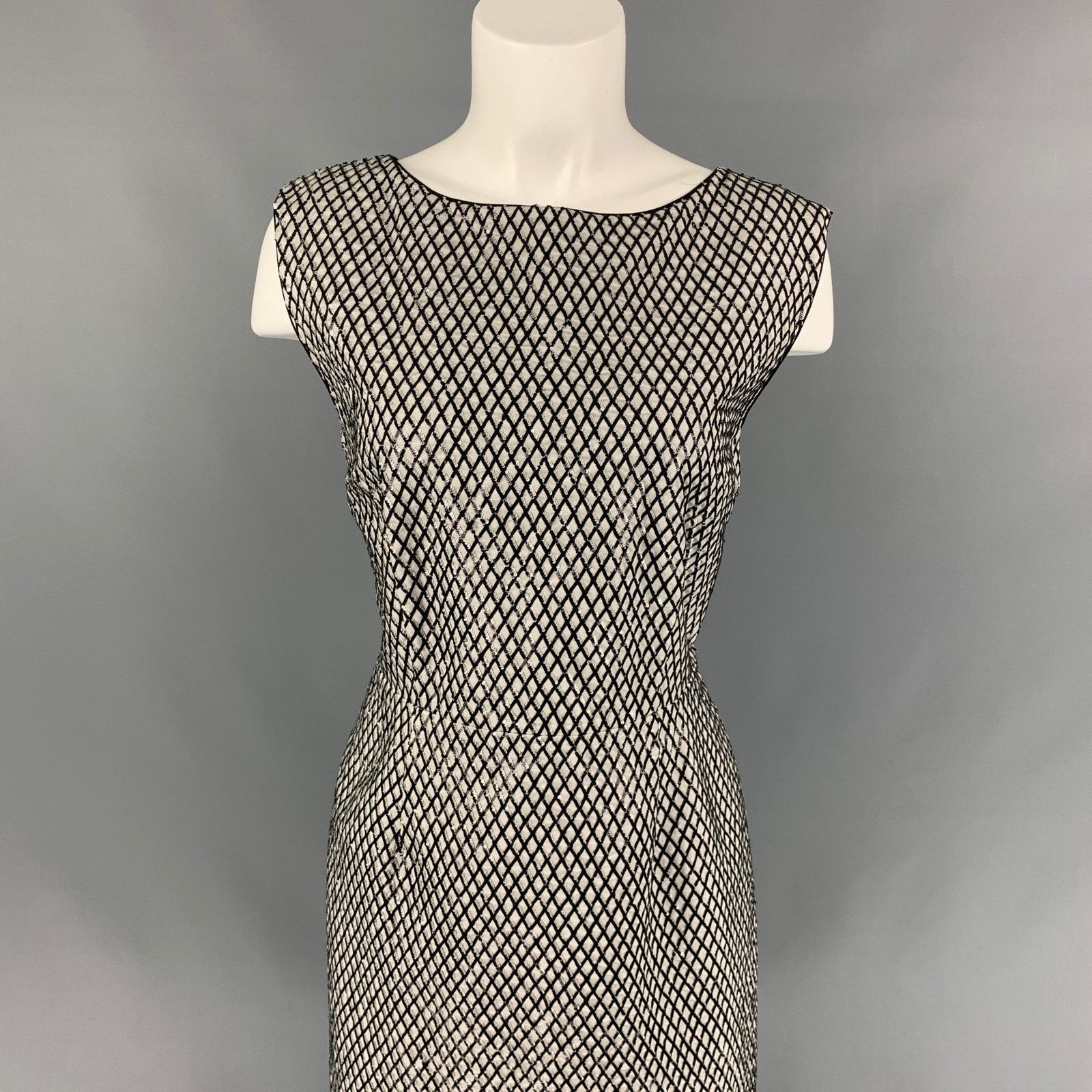 Marc Jacobs MARC JACOBS Size 12 Grey & Black Silk Beaded Shift Dress Size XL / US 12-14 / IT 48-50 - 2 Thumbnail