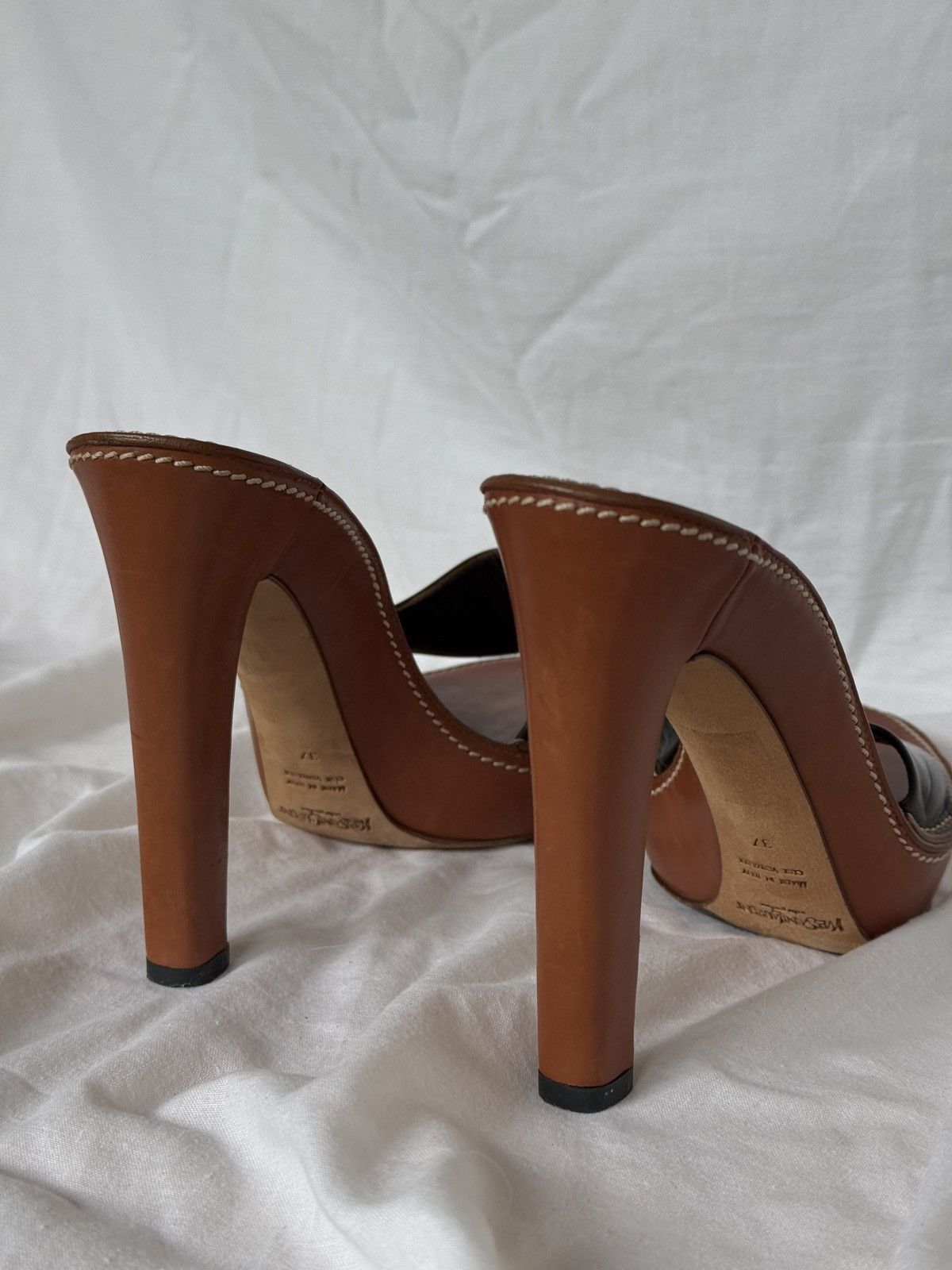Yves Saint Laurent Yves Saint Laurent Rive Gauche Brown Leather Mules Clogs Size US 7 / IT 37 - 7 Thumbnail