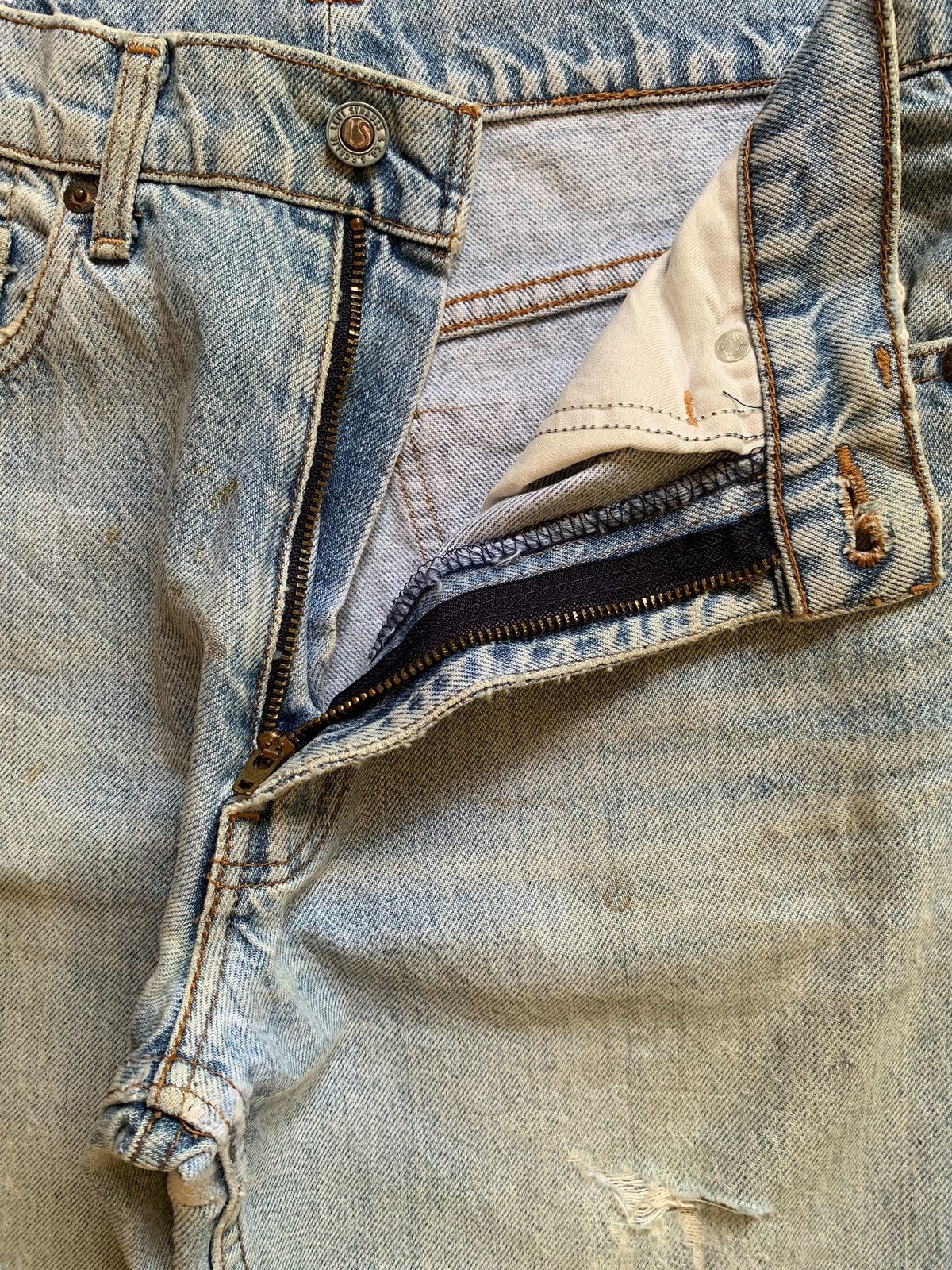 Levi's × Levi's Vintage Clothing Vintage 90s Levis Big E Painted Blue Wash Distressed Jeans Size US 28 / EU 44 - 9 Thumbnail