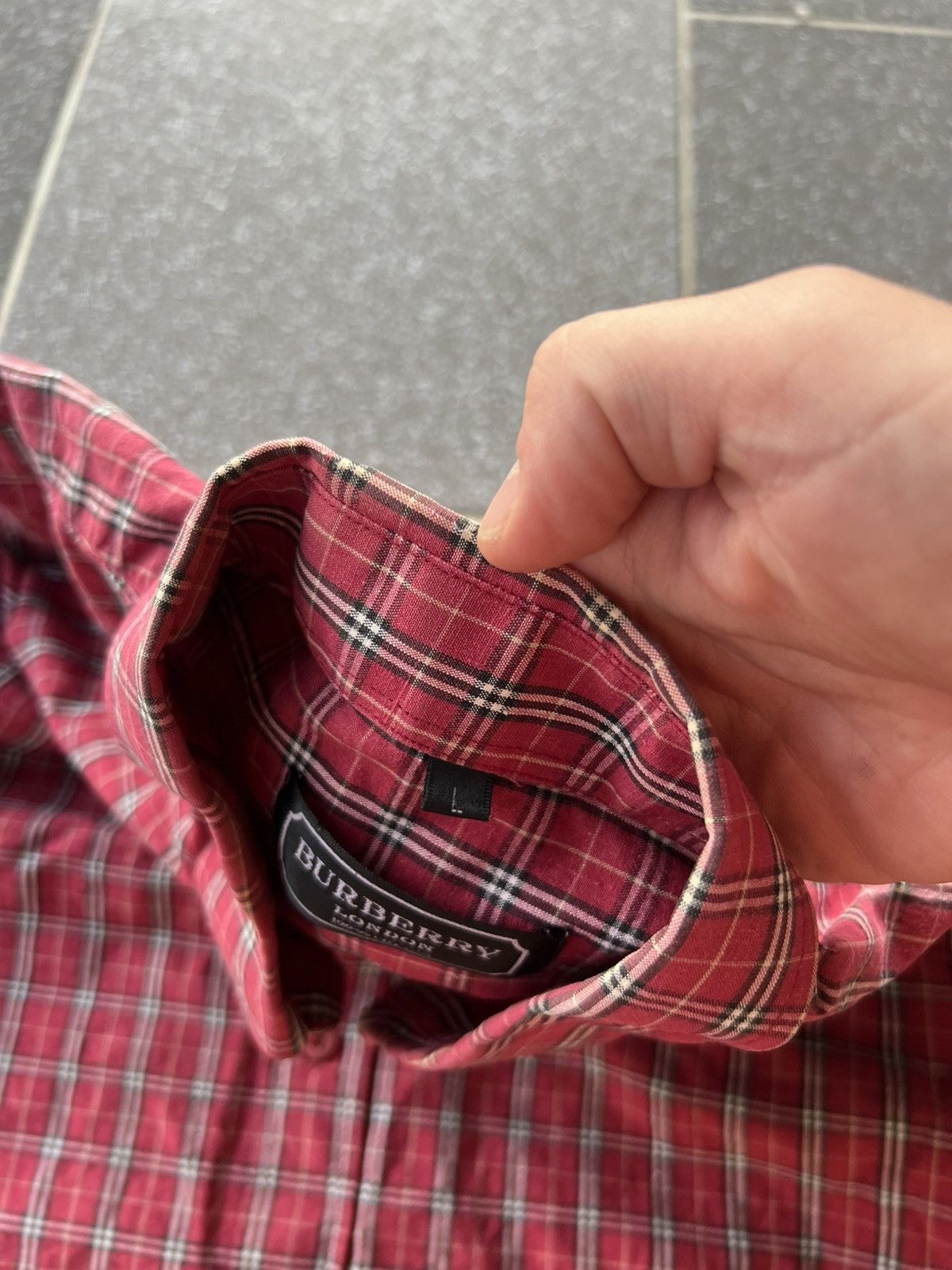 Burberry Burberry's Vintage Checkered Red L Shirt Small Size US L / EU 52-54 / 3 - 8 Thumbnail