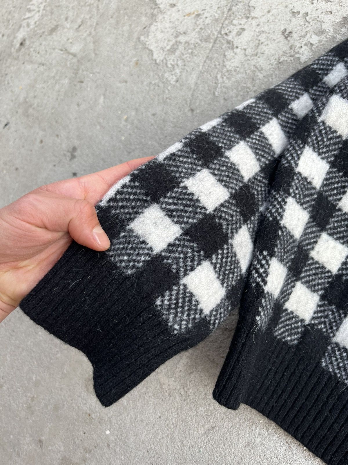 Hedi Slimane × Saint Laurent Paris FW14 Saint Laurent by Hedi Slimane Wool Checkered Sweater Size US S / EU 44-46 / 1 - 10 Thumbnail