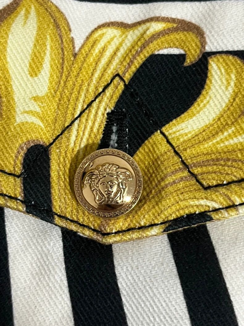 Versace Versace Yellow gold print patterned denim jacket jacket Size US XL / EU 56 / 4 - 3 Thumbnail