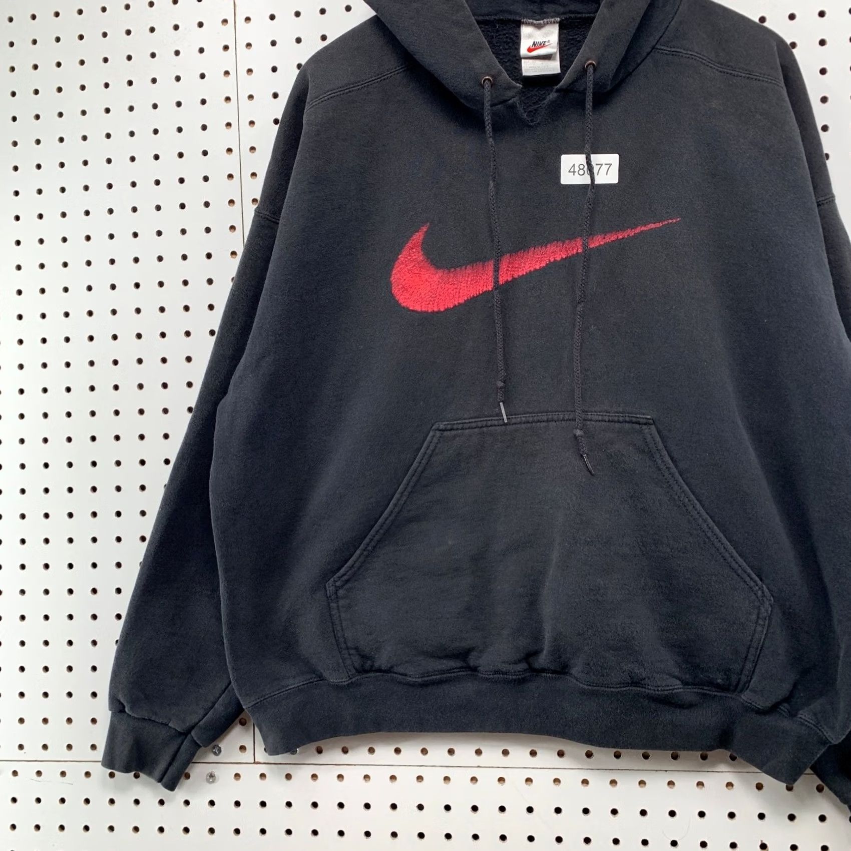 Nike VINTAGE Nike Hoodie Sweatshirt Men L Black Center Swoosh Essential 90s Theme Mens Size US L / EU 52-54 / 3 - 5 Thumbnail
