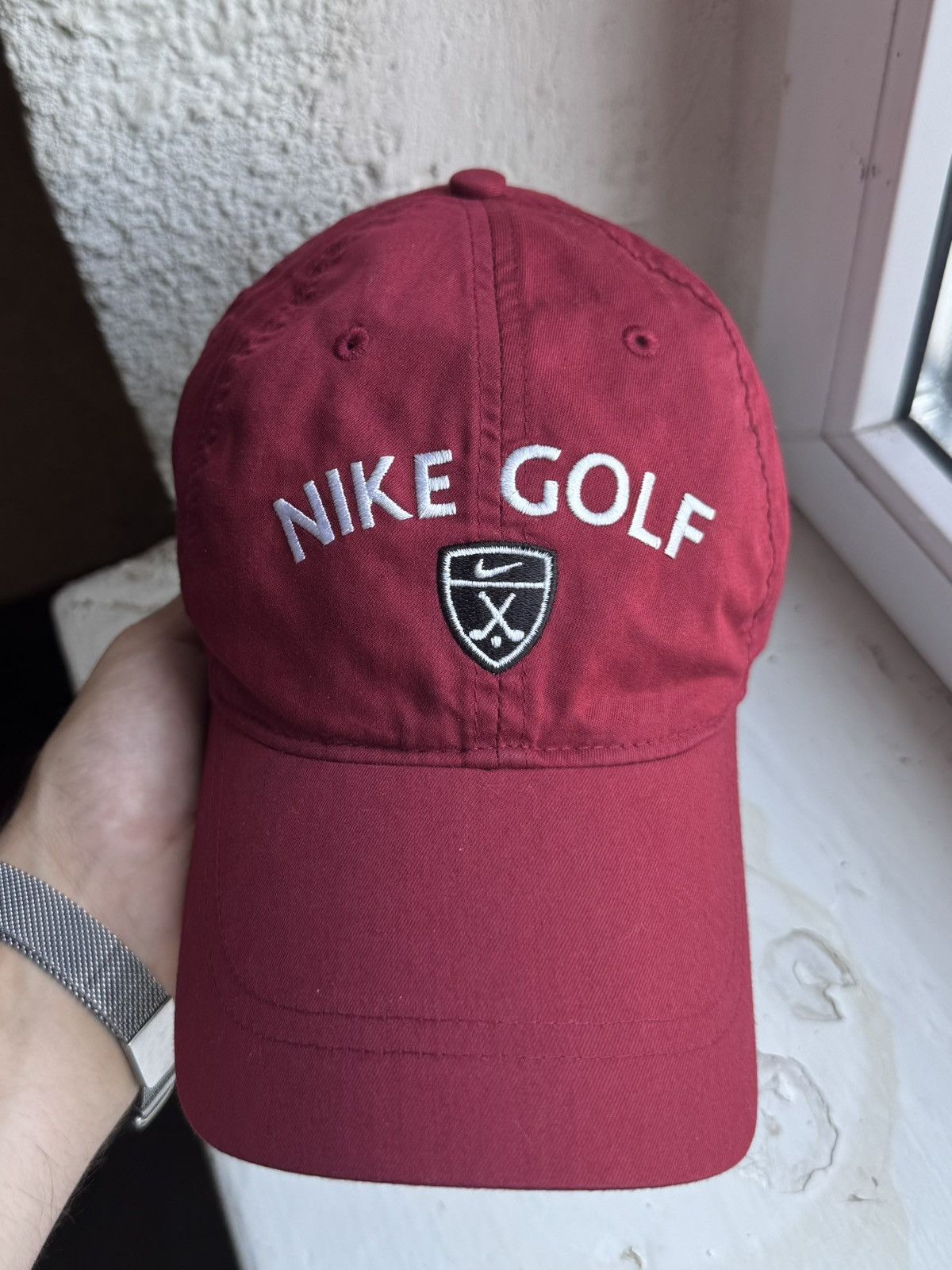 Nike Nike Golf Vintage Streetwear Cap Burgundy Y2K Size ONE SIZE - 2 Thumbnail