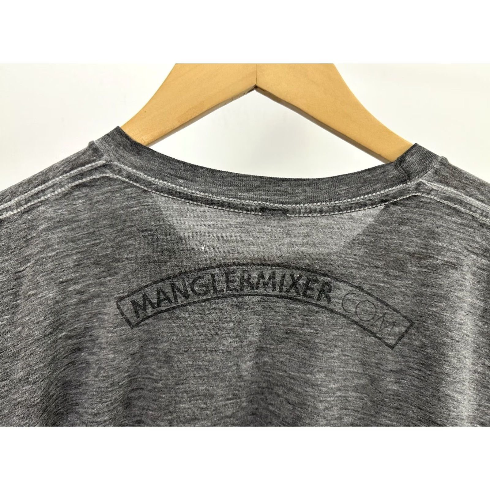Vintage VTG Gradient Faded Worn Paper Thin Burnout Skull T-Shirt M Gray Mens Punk Audio Manglermixer Shirt Shirt Size US M / EU 48-50 / 2 - 7 Thumbnail