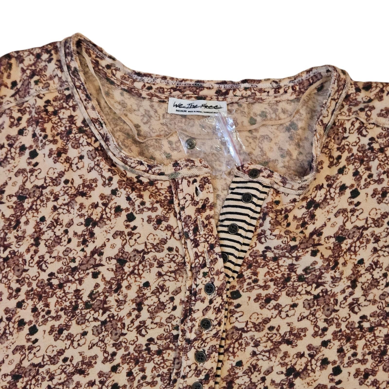 Designer We The Free by Free People Women's Floral Henley Top, Size L Size L / US 10 / IT 46 - 5 Thumbnail