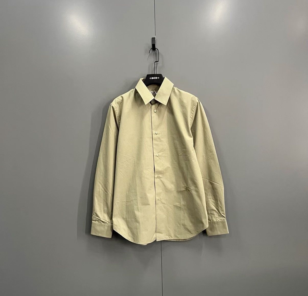 Burberry Burberry Solid Equestrian Knight Logo Shirt J41 Size US M / EU 48-50 / 2 - 1 Thumbnail