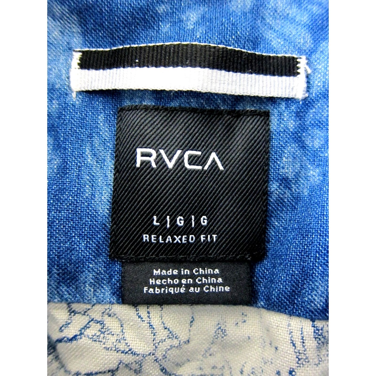RVCA RVCA Button-Up Shirt Men Large Blue Tie Dye 100% Cotton Short Sleeve Casual Travel Size US L / EU 52-54 / 3 - 3 Thumbnail