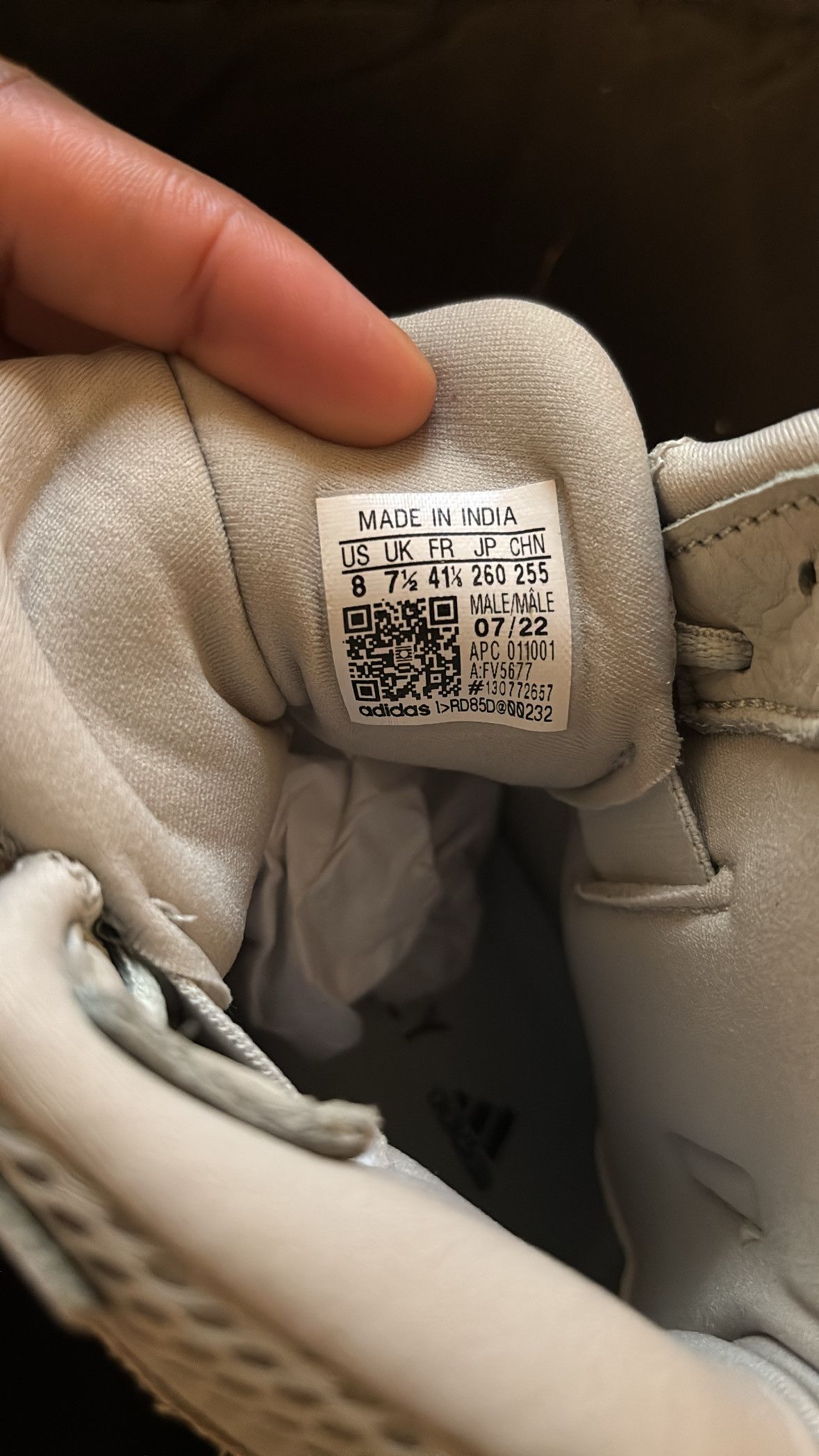 Yeezy Adidas Yeezy Desert Boot Salt (2019) Size US 8 / EU 41 - 8 Thumbnail