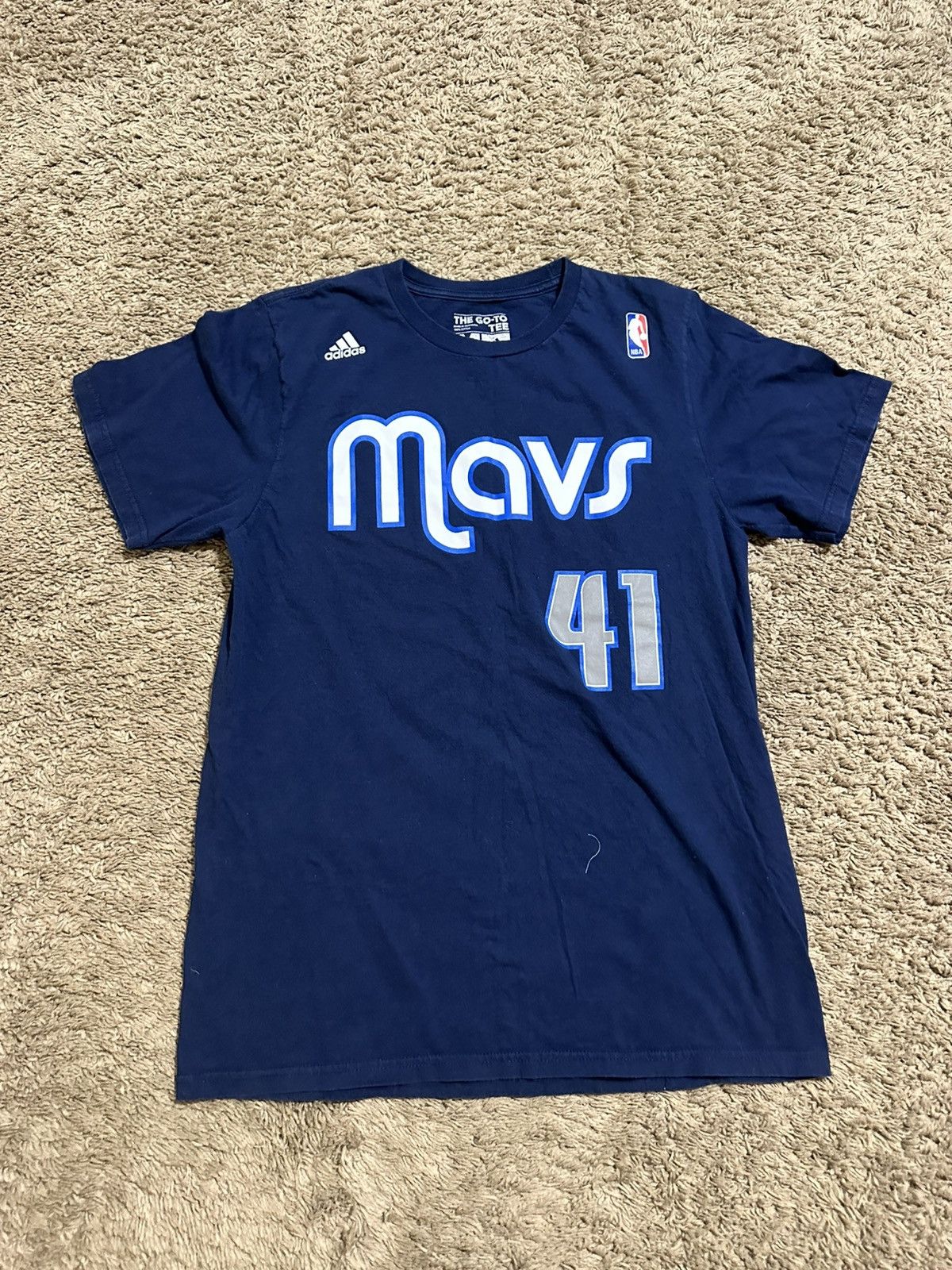 NBA Vintage NBA Adidas Dallas Mavericks shirt 00s size medium Size US M / EU 48-50 / 2 - 1 Thumbnail
