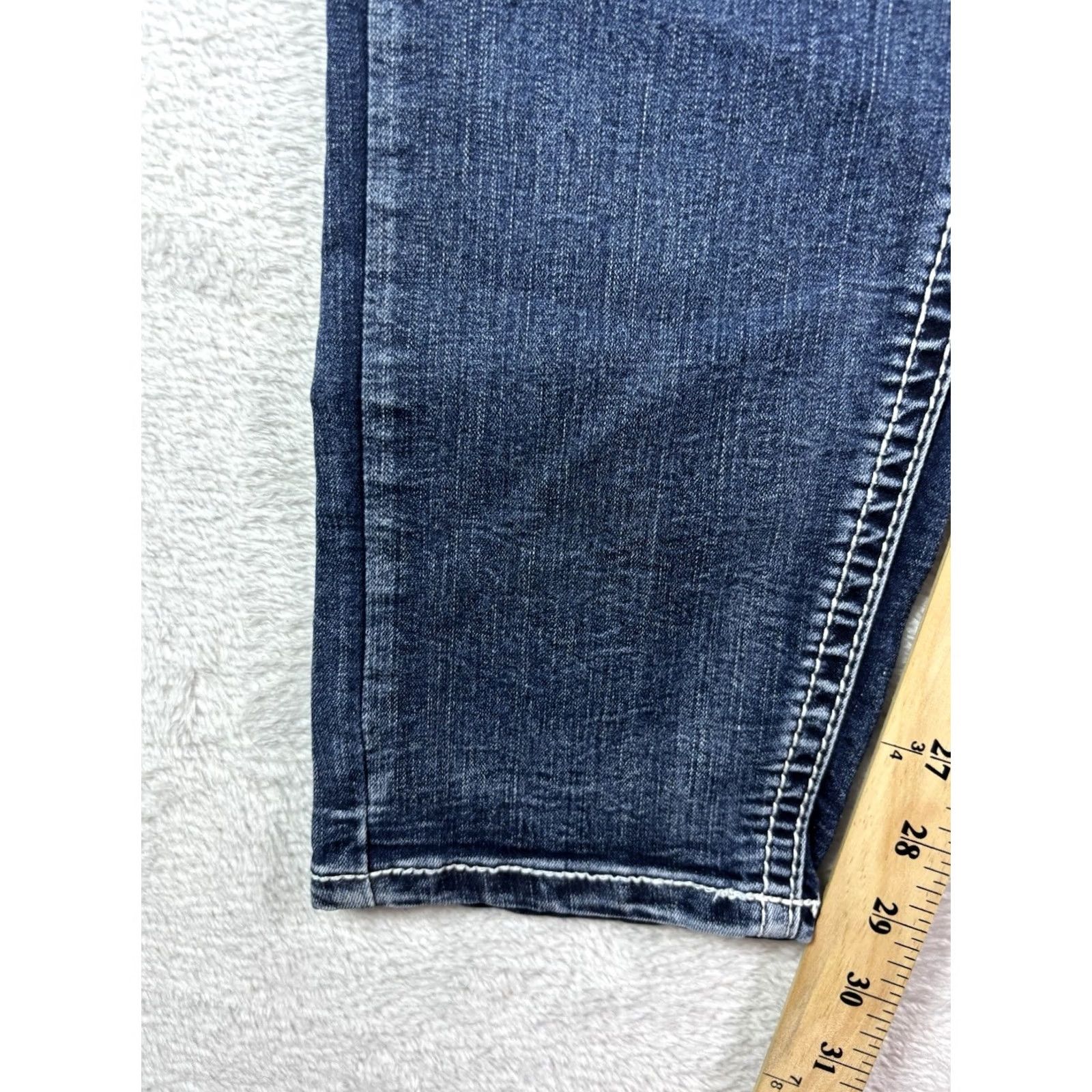 Vintage Love Indigo Premium Women's Jeans Dark Wash Embroidered Size 16W Cropped Slim Flying Denim Cotton Blend Regular Stretch Jeans Women Size 38" / US 16 / IT 52 - 4 Thumbnail