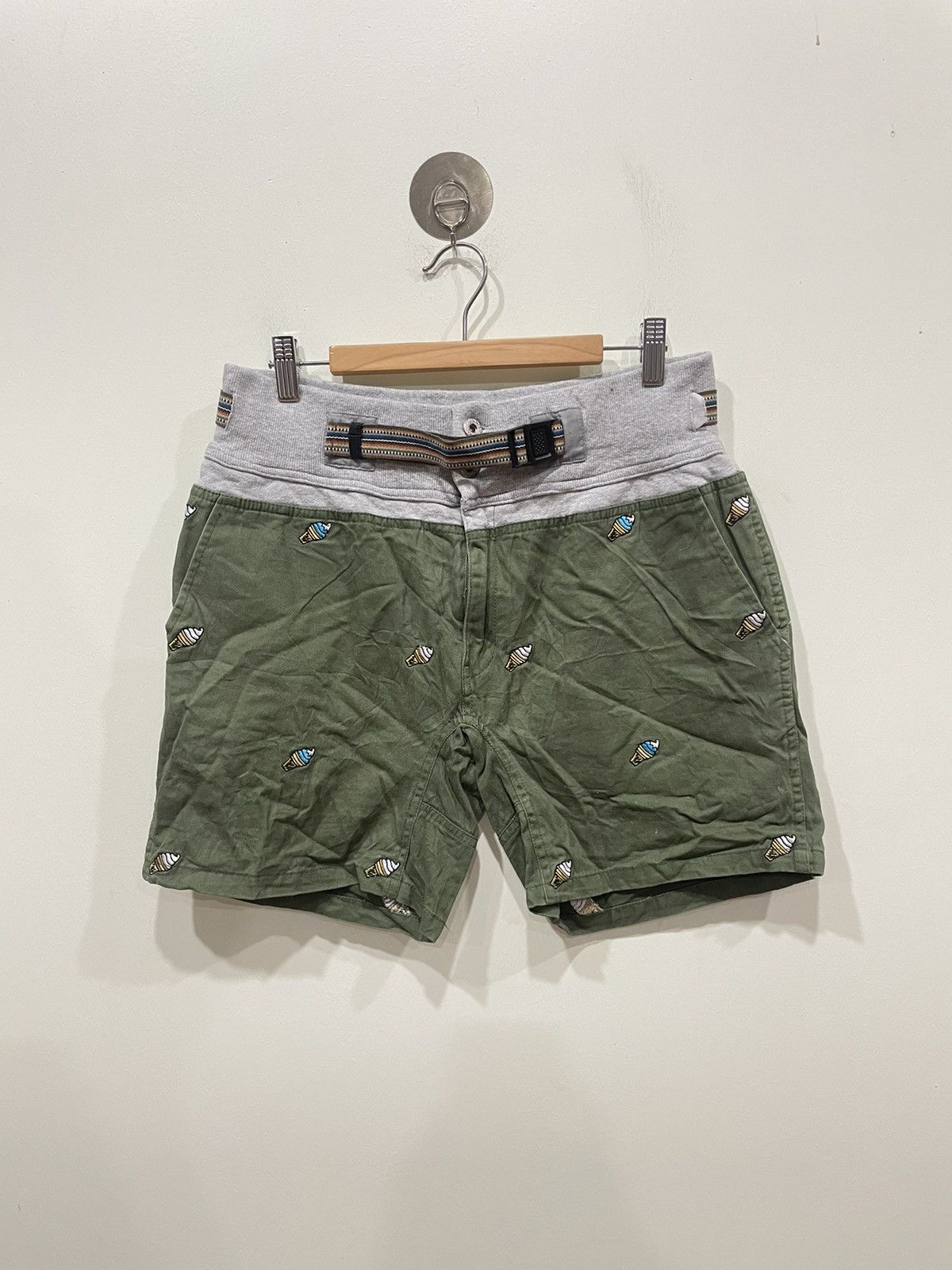 go slow caravan Go Slow Caravan belted short Size US 36 / EU 52 - 1 Thumbnail