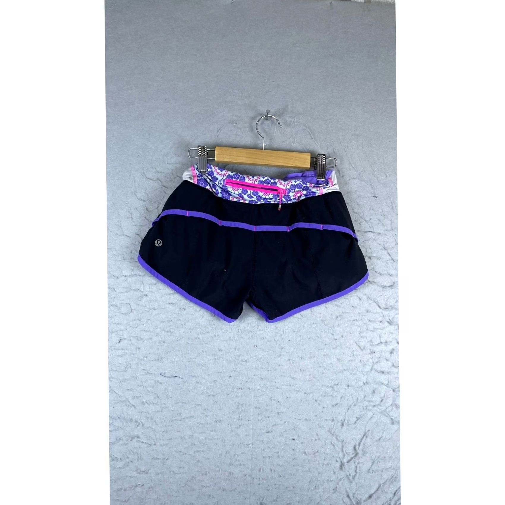 Lululemon Lululemon Speed Up Shorts Women 2 Black Purple Running Pocket Colorblock Size 42" / US 20 - 4 Thumbnail