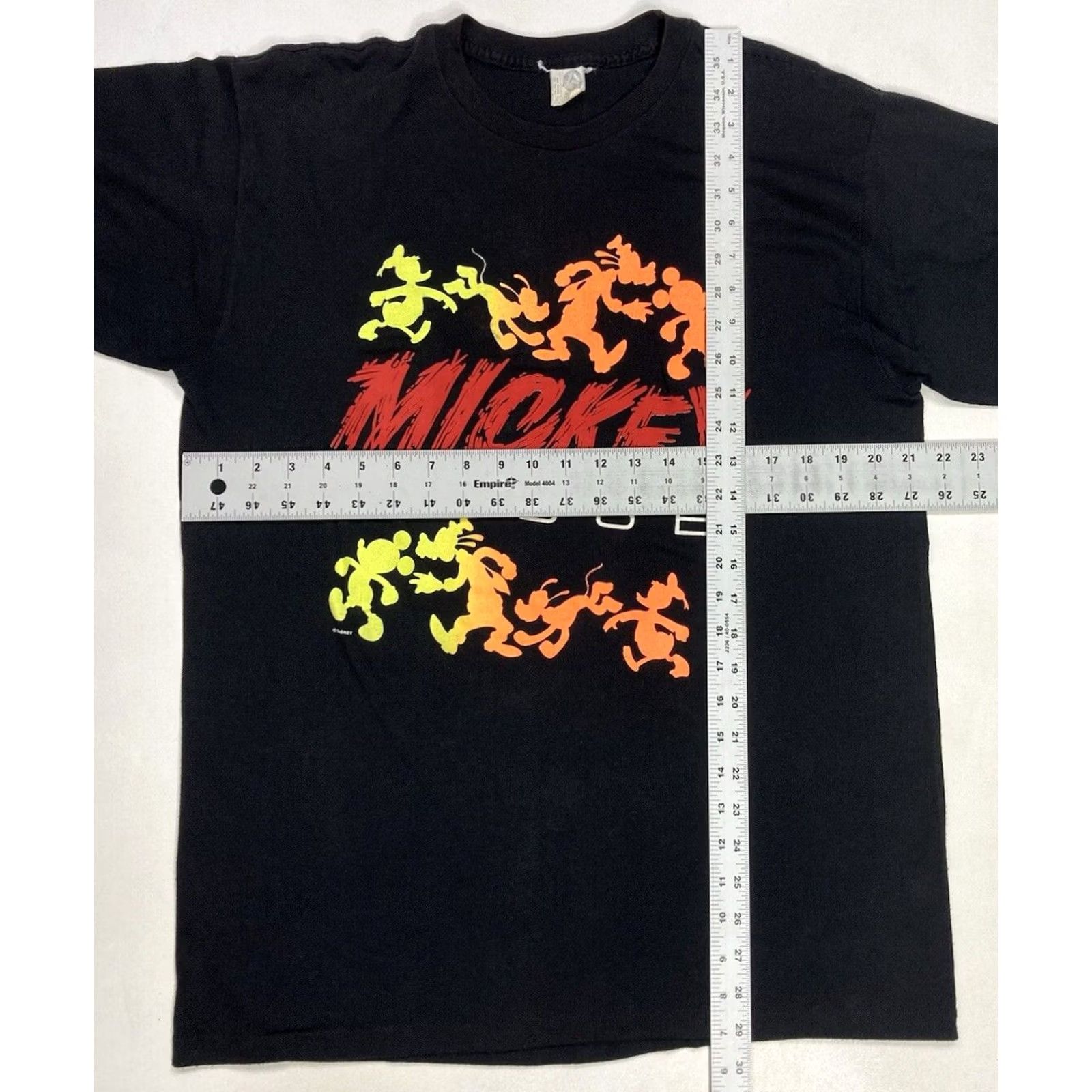 Vintage VINTAGE Disney Mickey Mouse Graphic T-shirt Men Large USA 80s Single Stitch Size US L / EU 52-54 / 3 - 7 Thumbnail