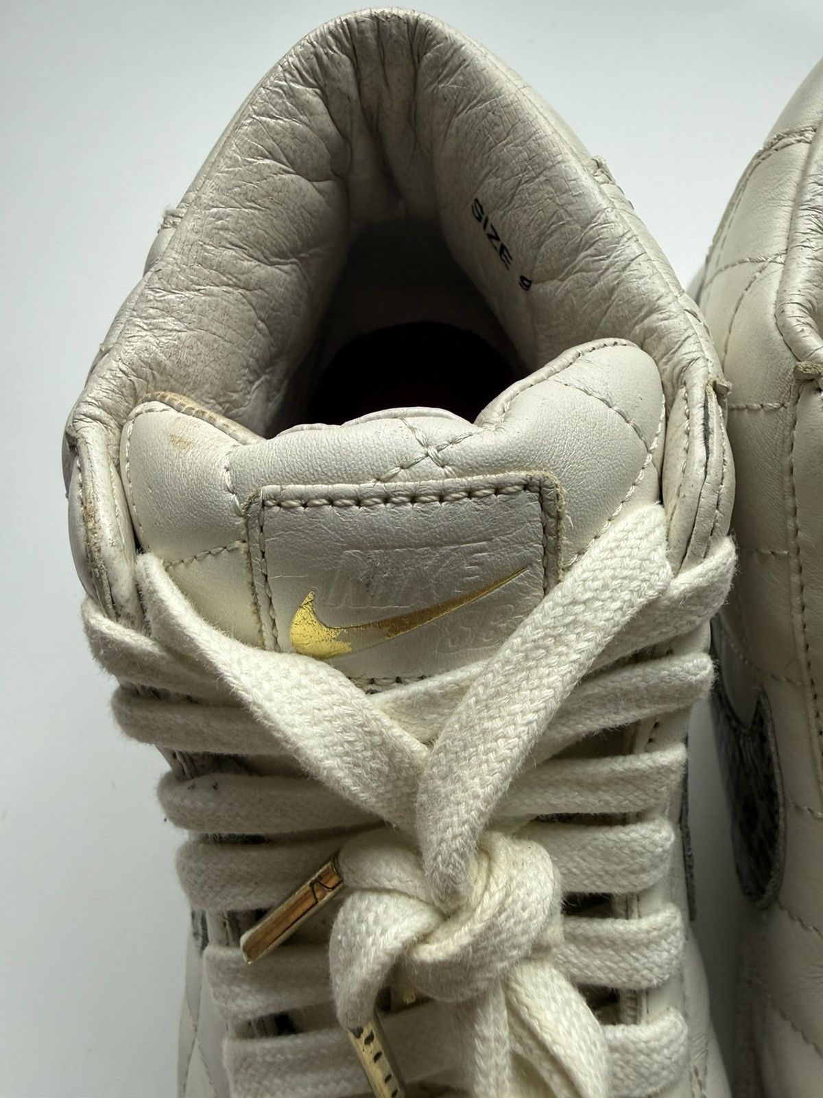 Nike × Supreme 2006 Nike SB x Supreme Blazer White Size US 9 / EU 42 - 7 Thumbnail