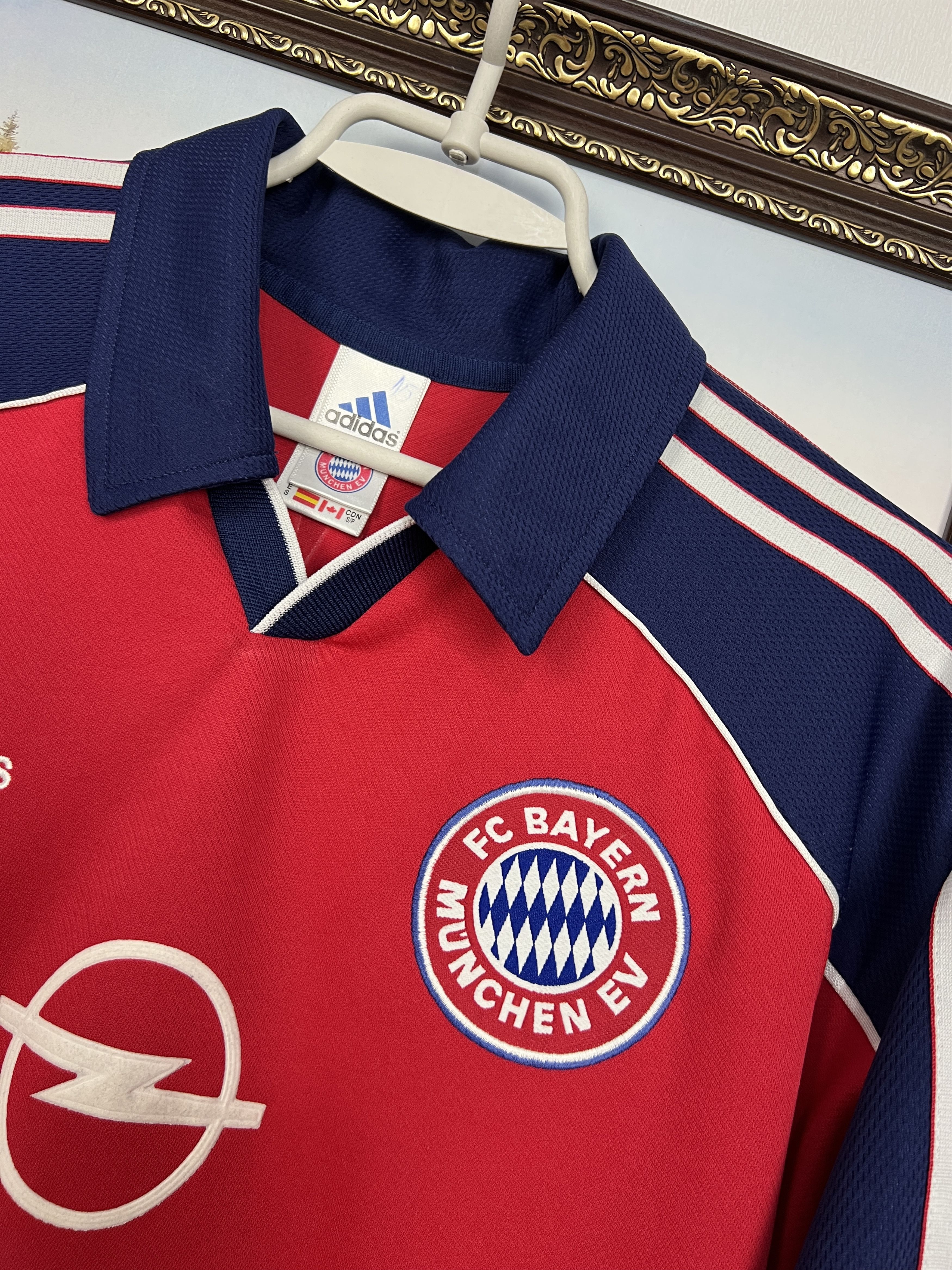 Adidas Bayern Munich Home football shirt 1999 #24 Santa Cruz Adidas Size US S / EU 44-46 / 1 - 7 Thumbnail